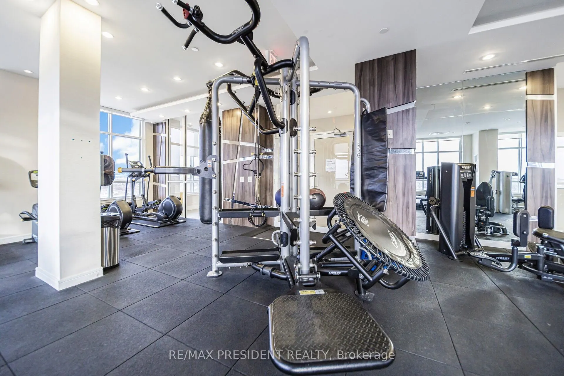 9191 Yonge Street, #902 SW