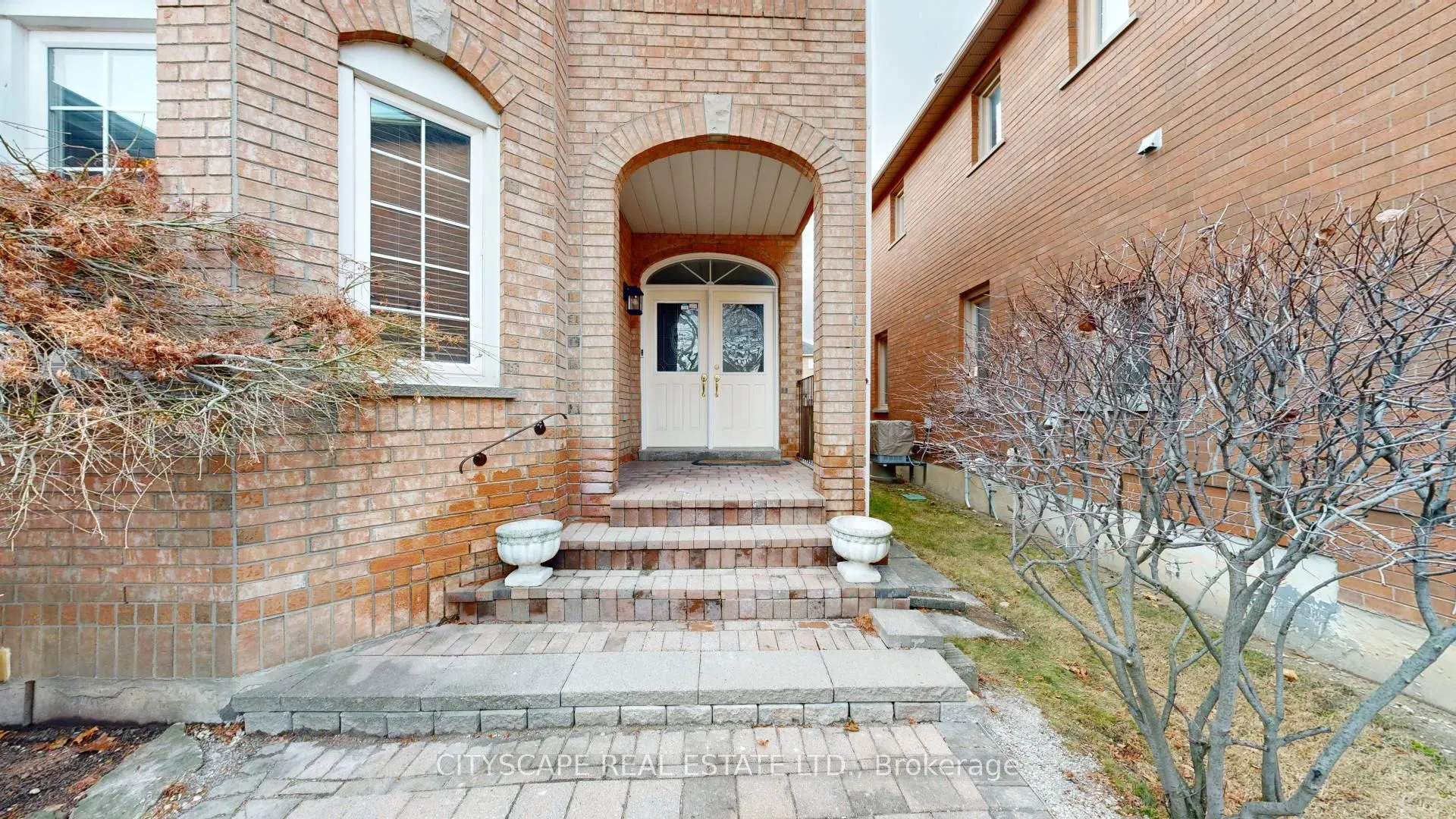 50 Oakhurst Drive
