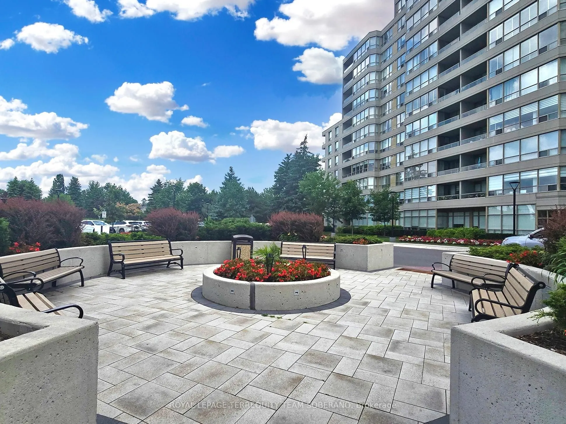 7 Townsgate Drive, #312