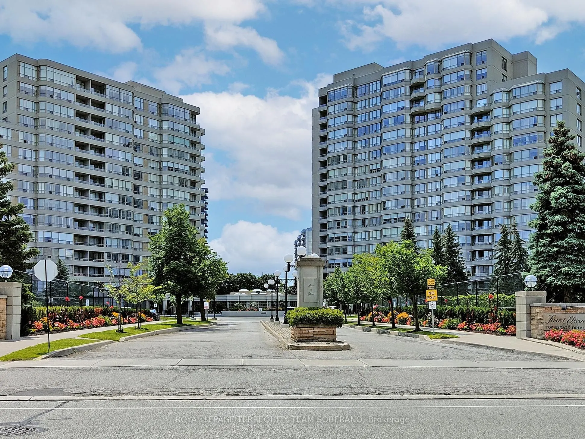 7 Townsgate Drive, #312
