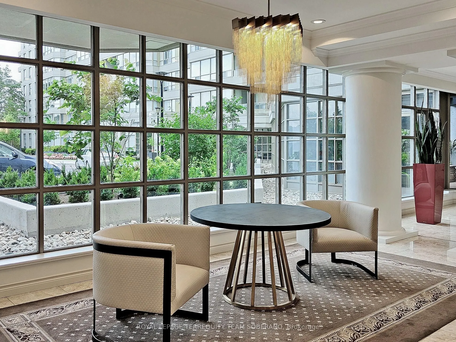 7 Townsgate Drive, #312