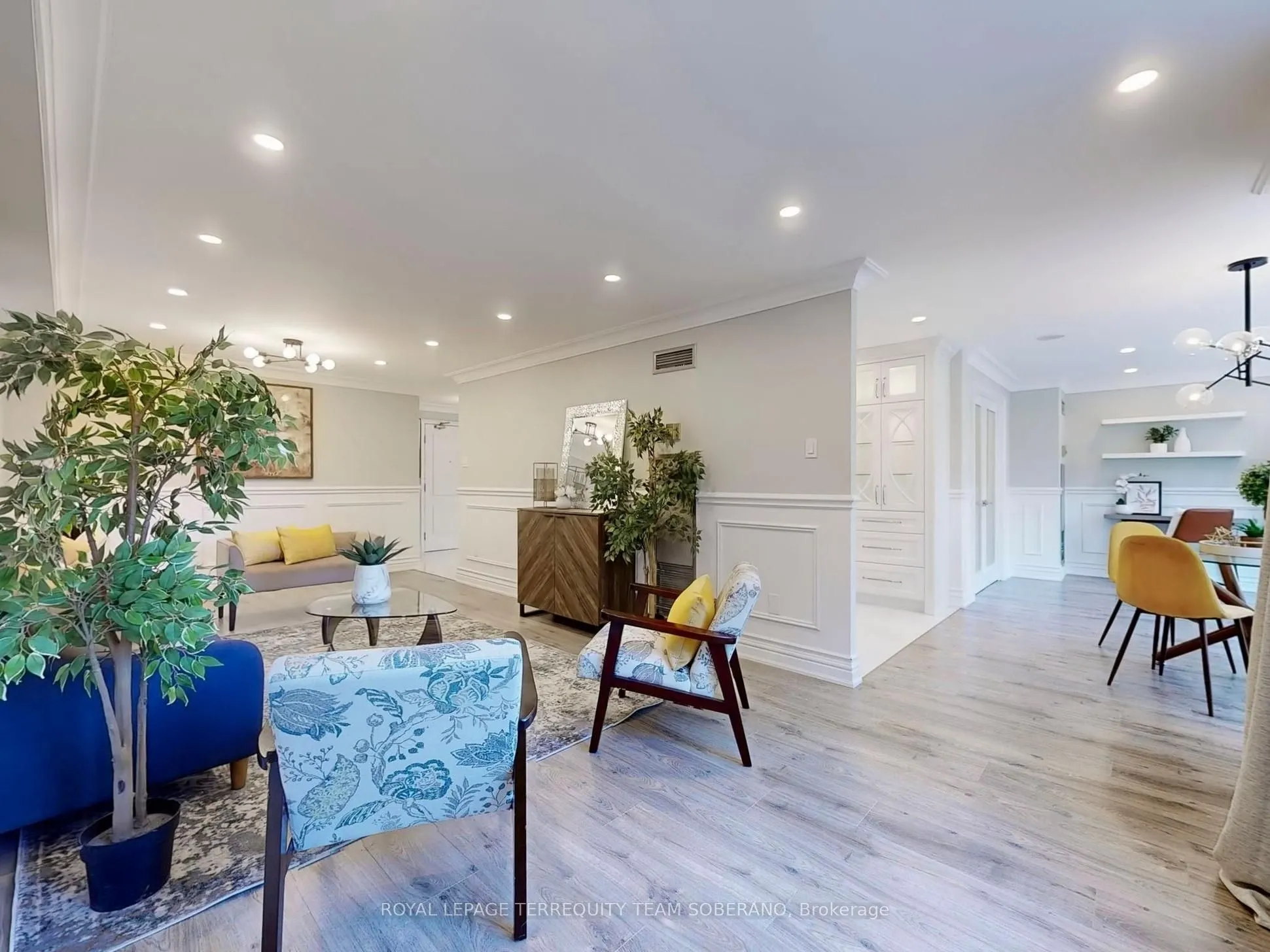 7 Townsgate Drive, #312