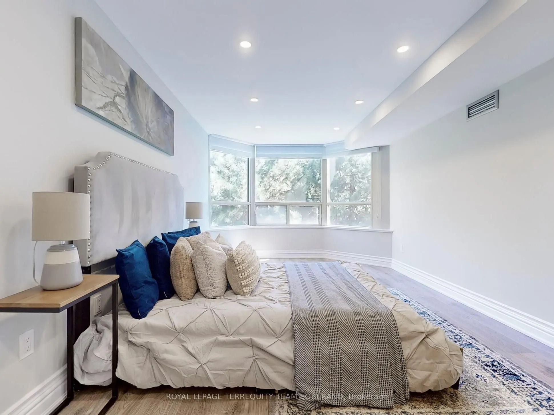 7 Townsgate Drive, #312