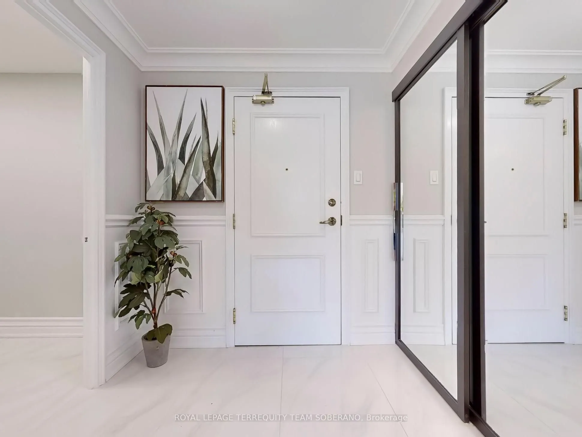 7 Townsgate Drive, #312