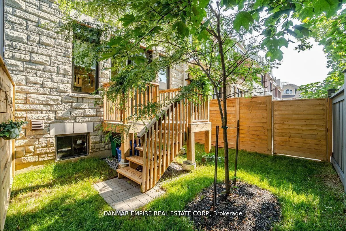 31 Hiawatha Court