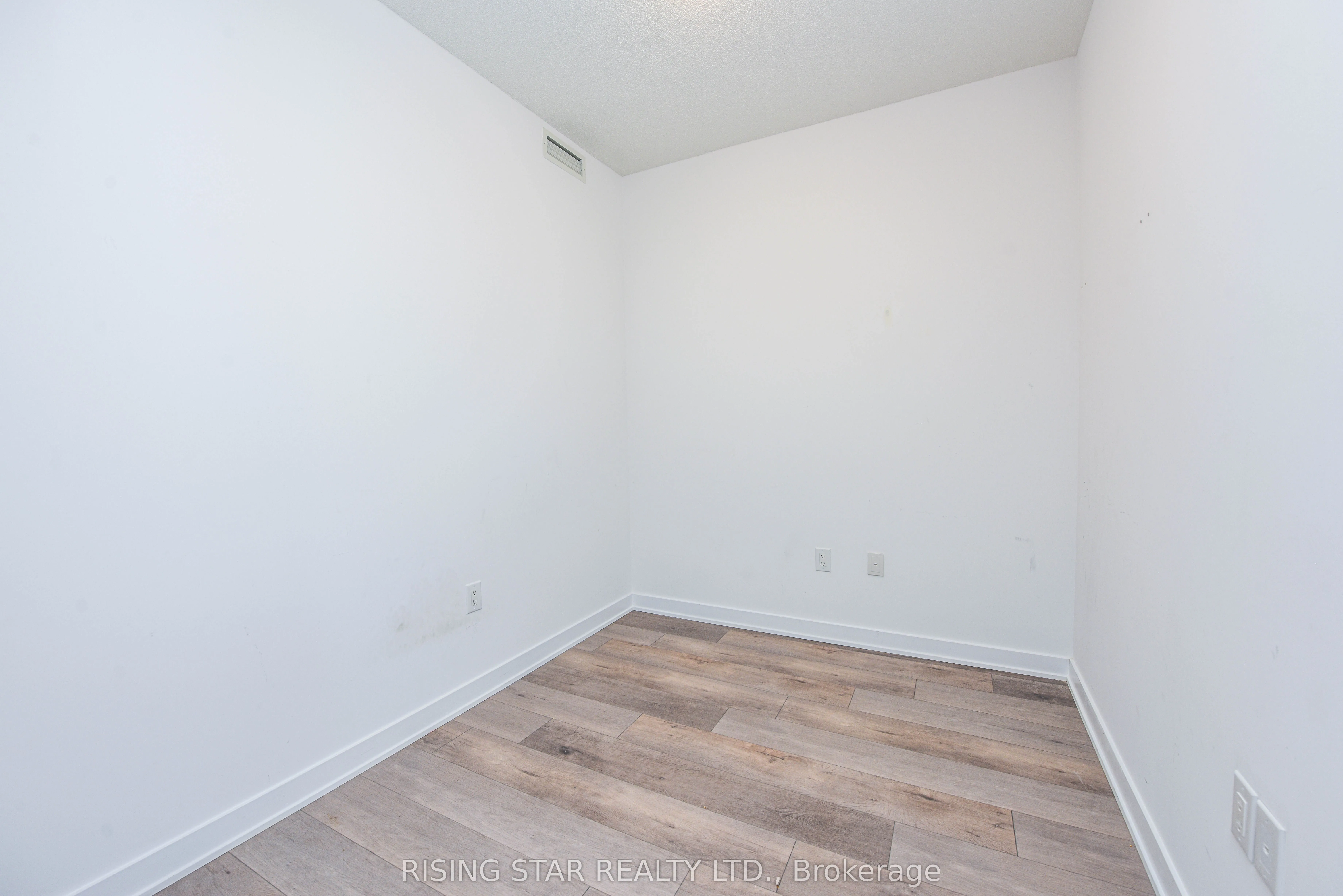 60 honeycrisp Crescent, #617
