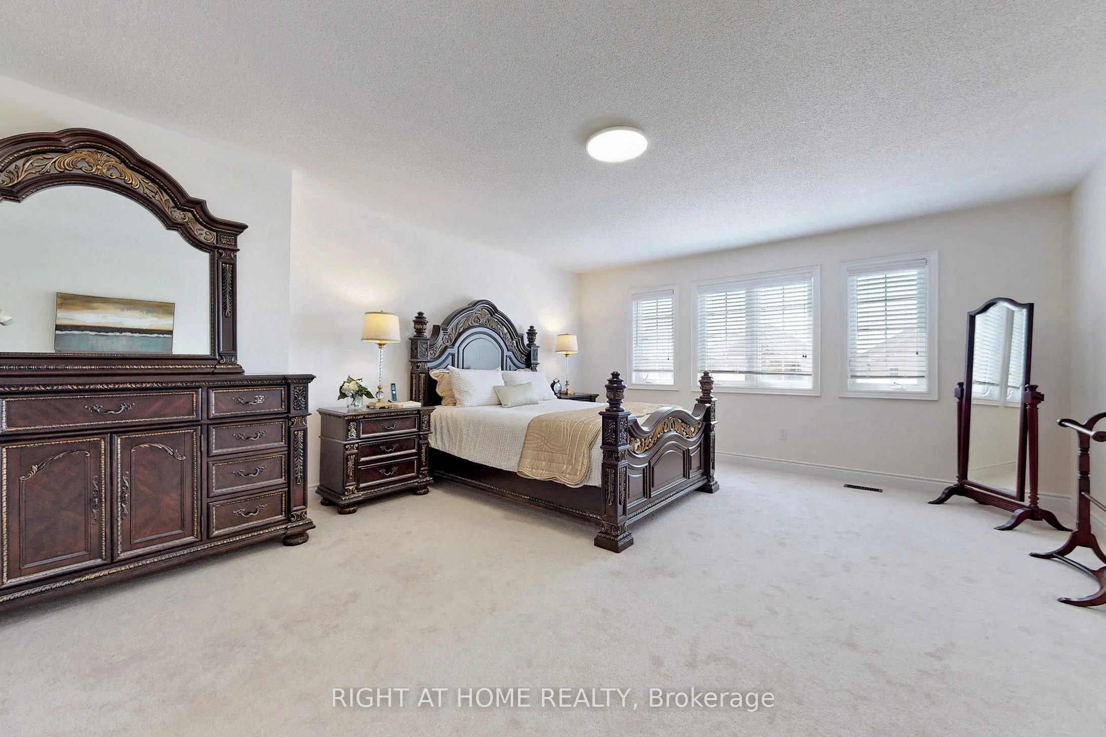 128 Milby Cres