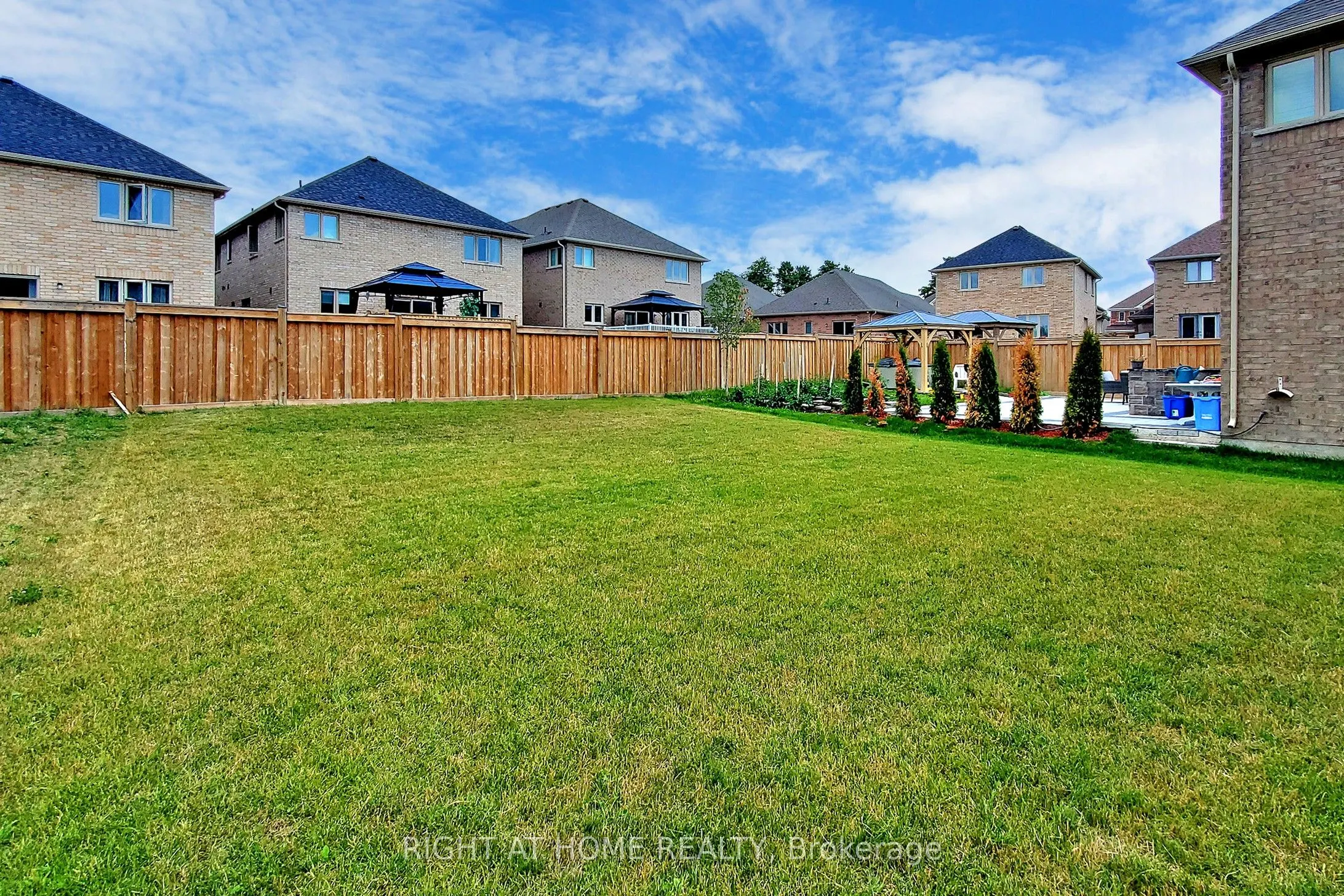 128 Milby Cres