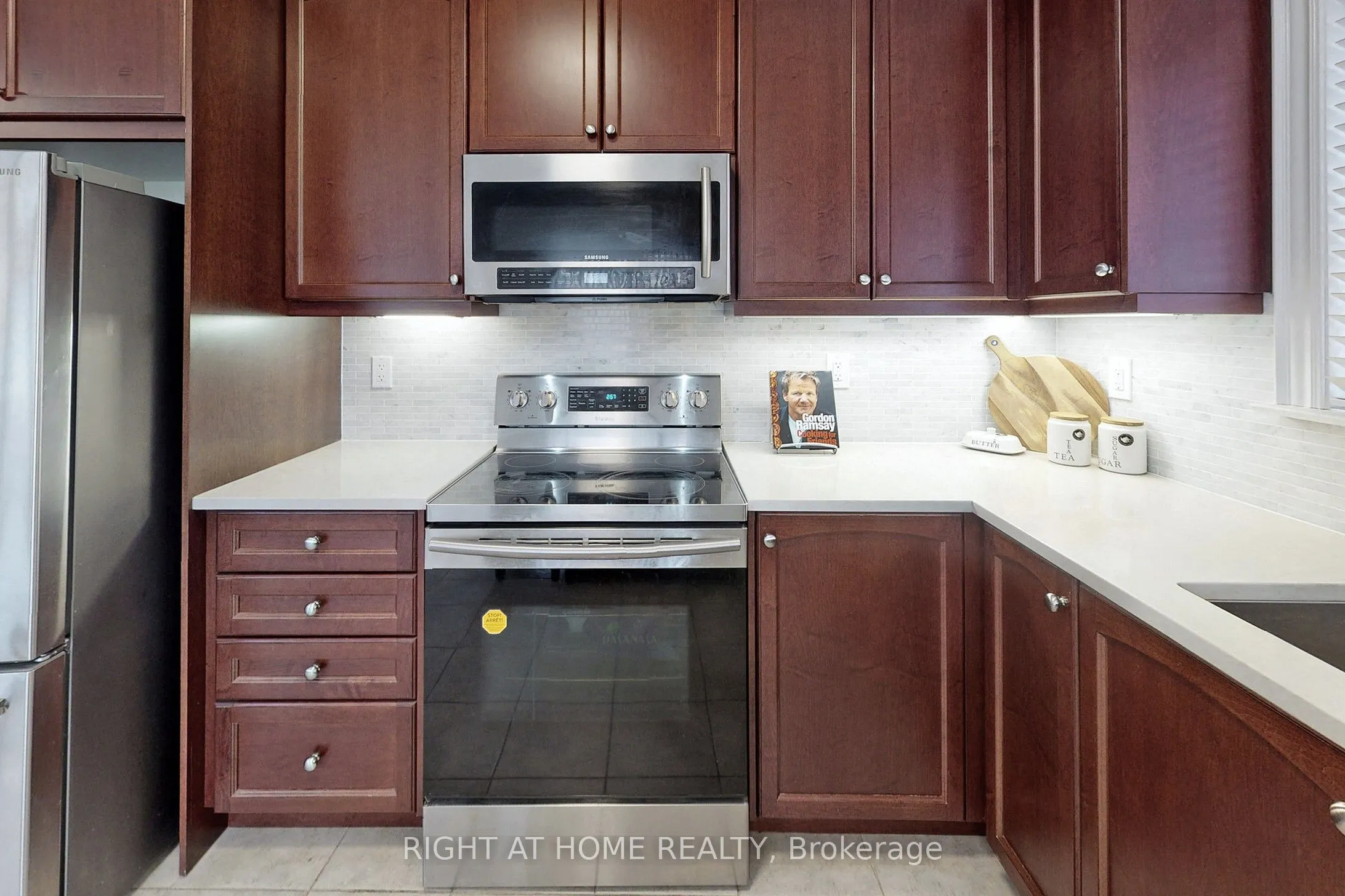 128 Milby Cres