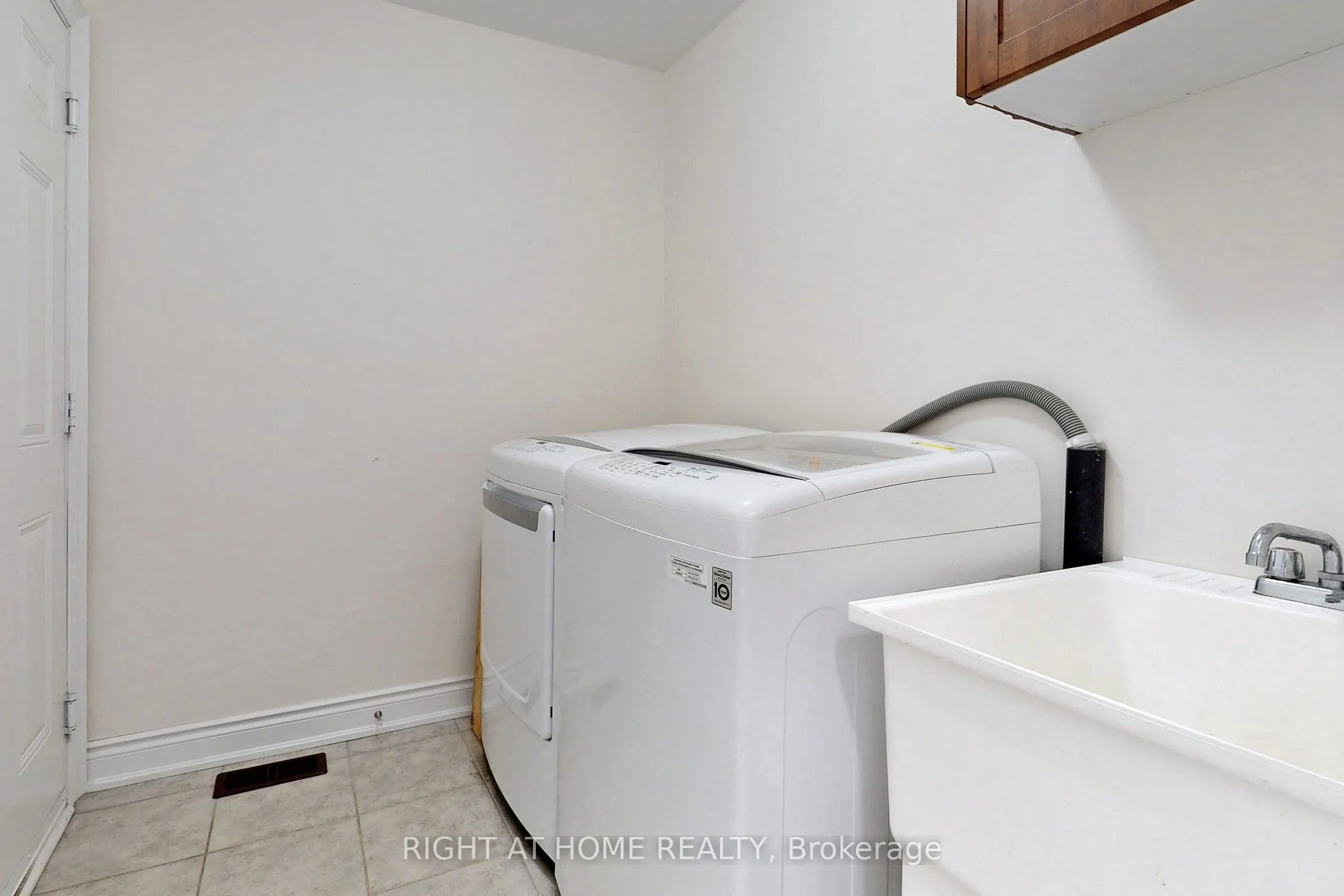 128 Milby Cres