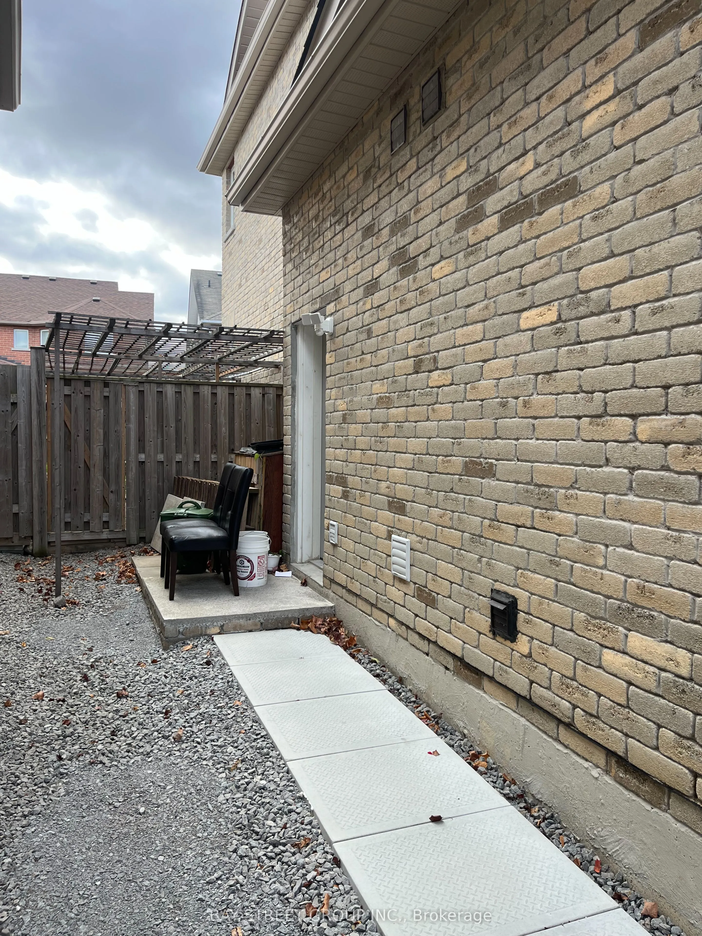60 Pineforest Place #BSMT