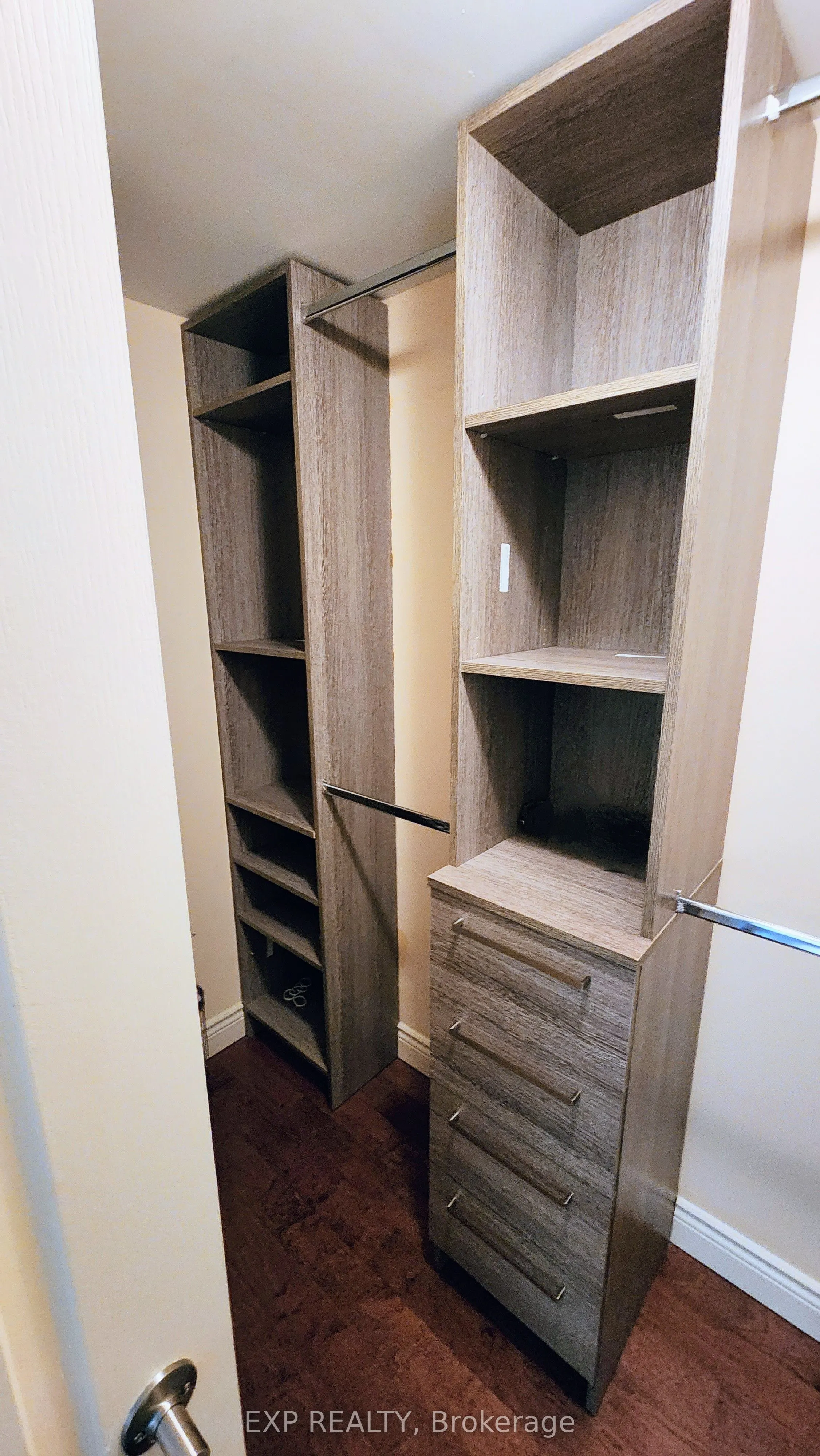 88 Promenade Circle, #1007