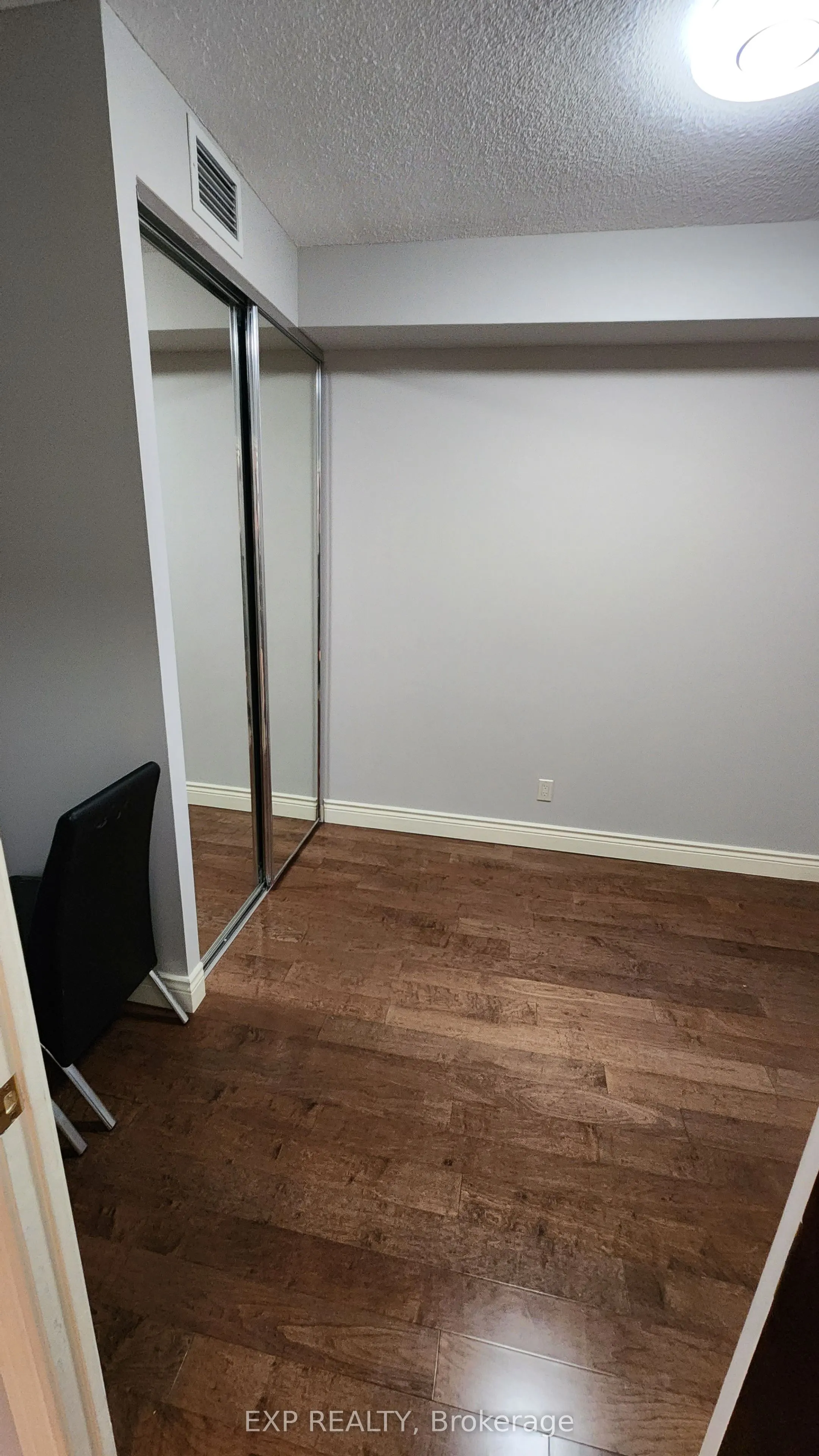 88 Promenade Circle, #1007