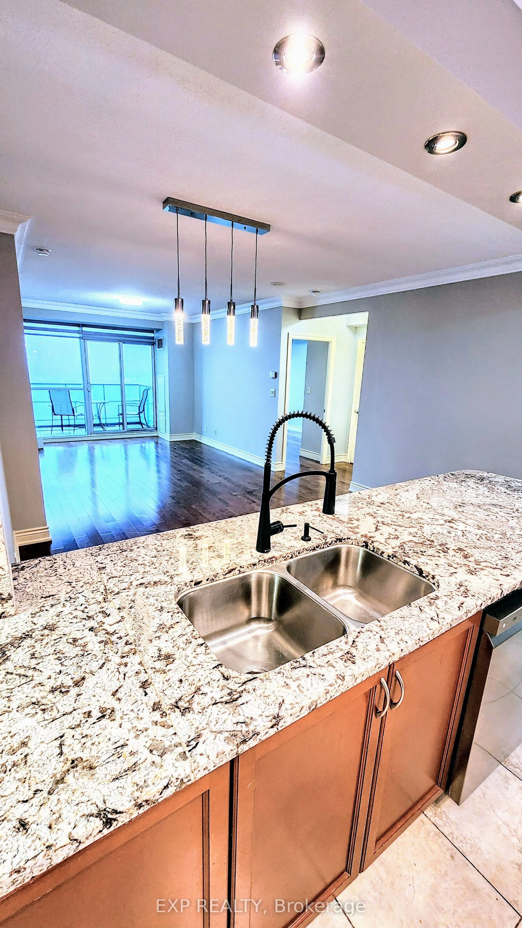 88 Promenade Circle, #1007