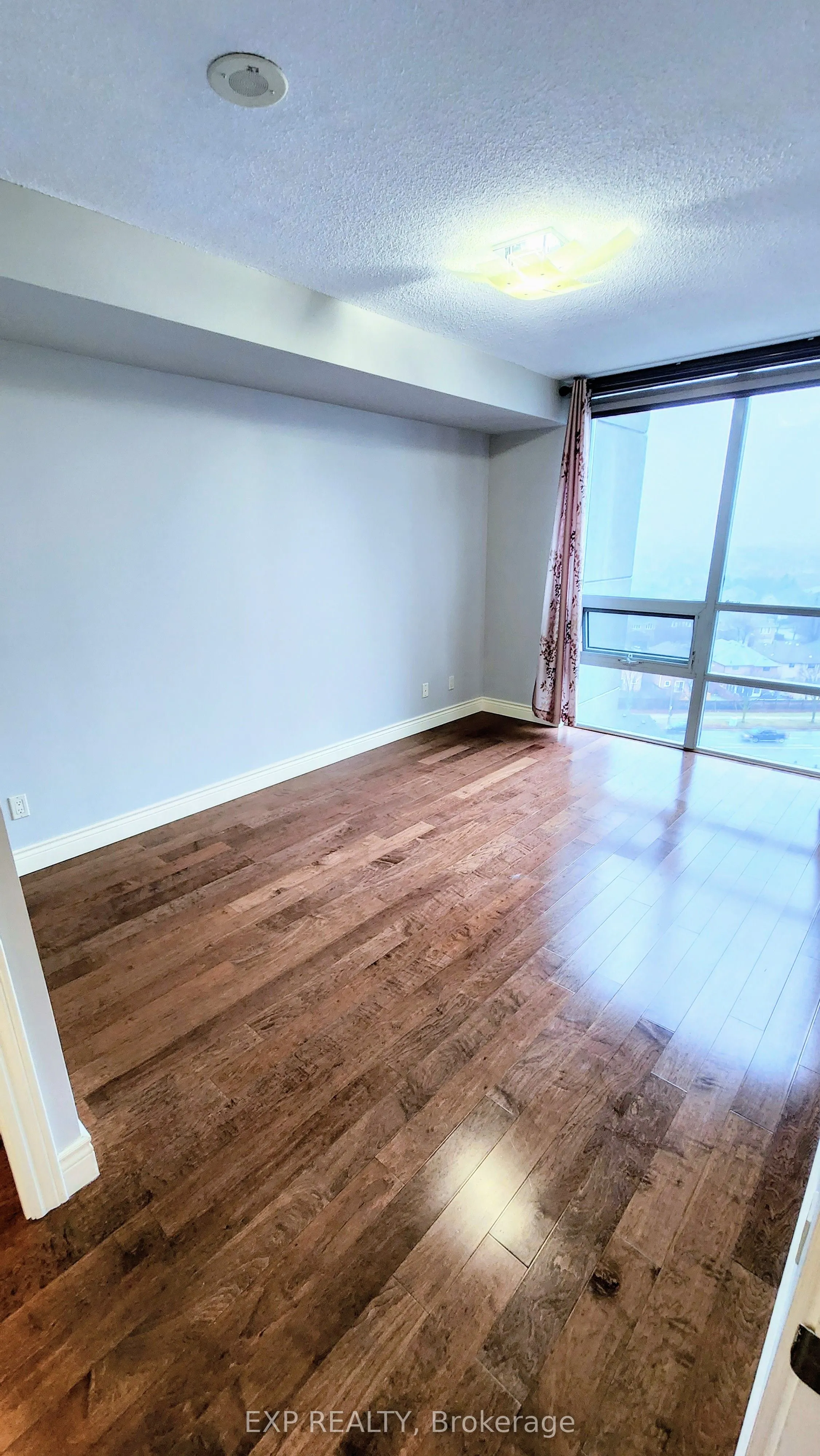 88 Promenade Circle, #1007