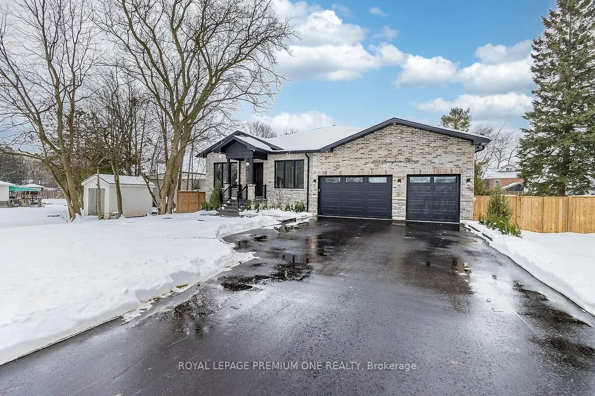 225 Sunnybrae Avenue