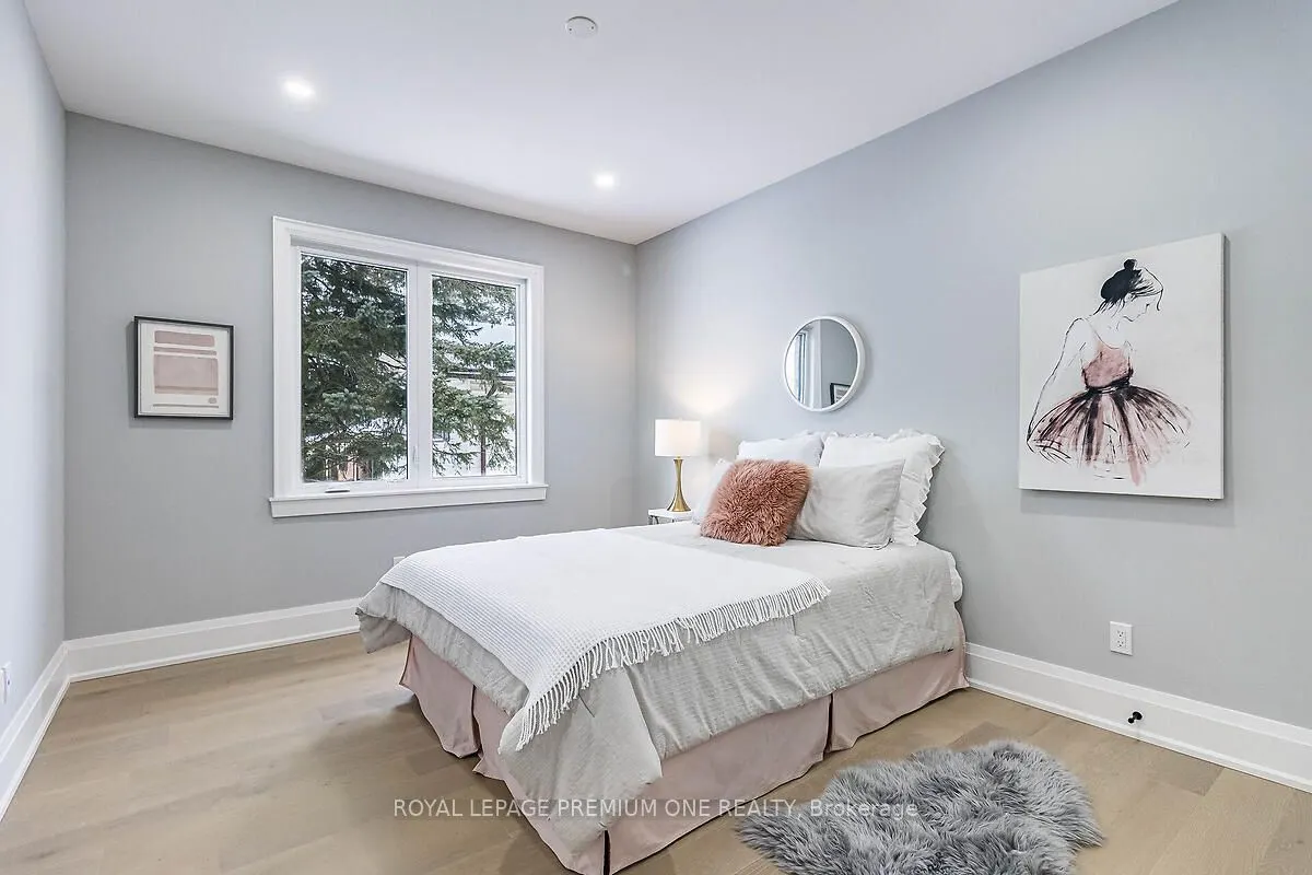 225 Sunnybrae Avenue
