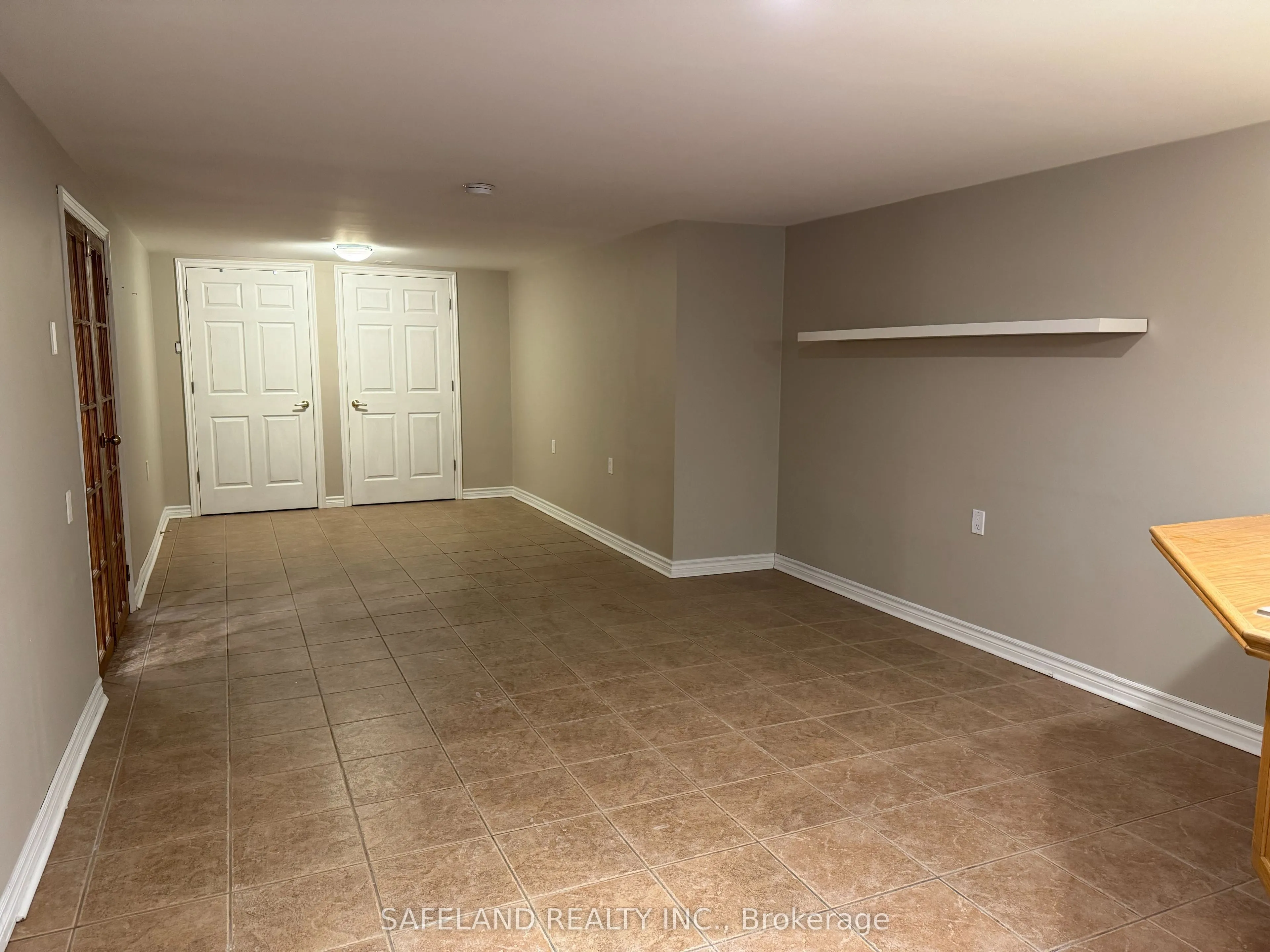 26 Dunham Crescent, #Lower