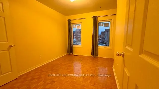 82 Ellesmere Street