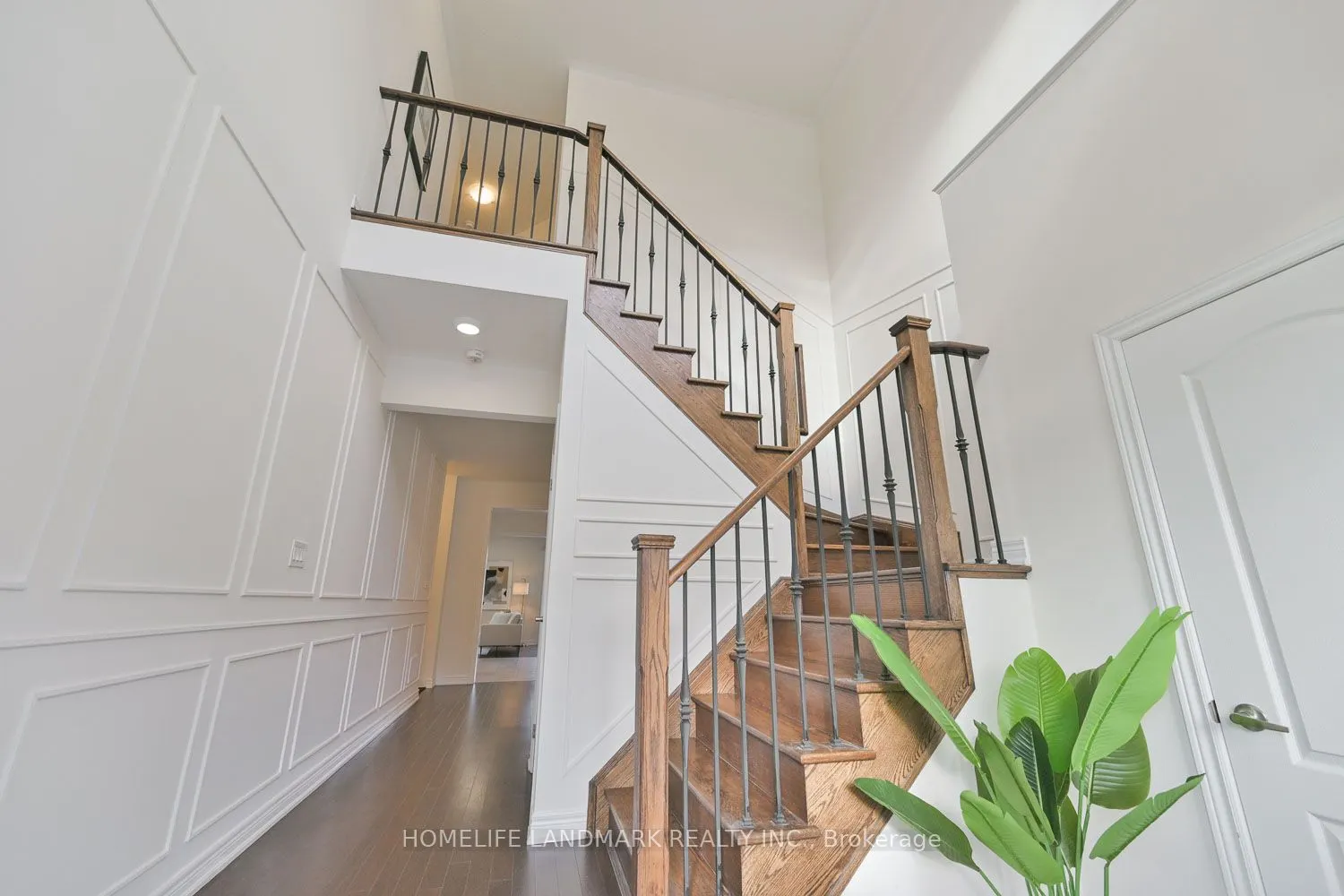 350 Roy Harper Avenue