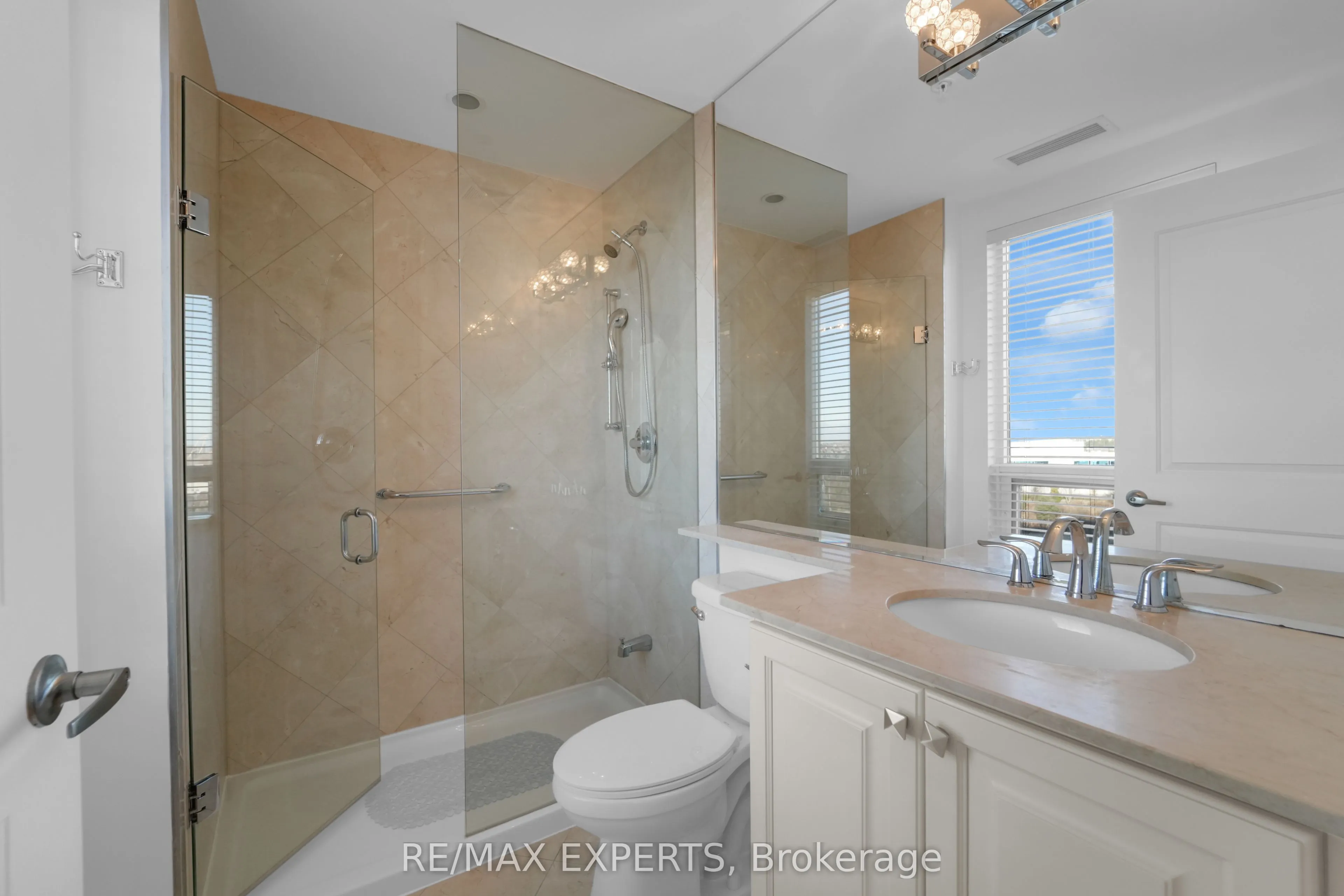 9255 Jane Street, #805