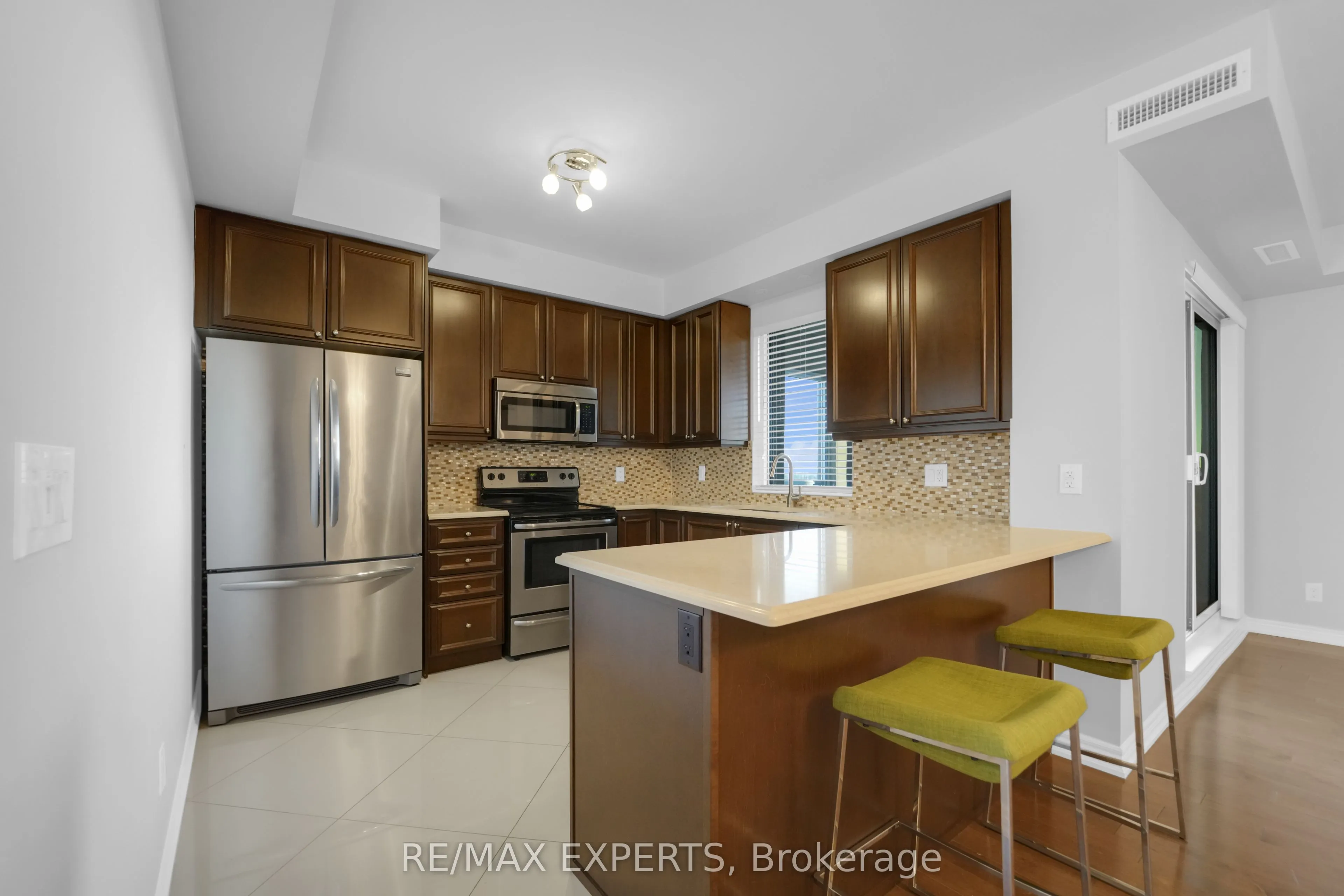 9255 Jane Street, #805