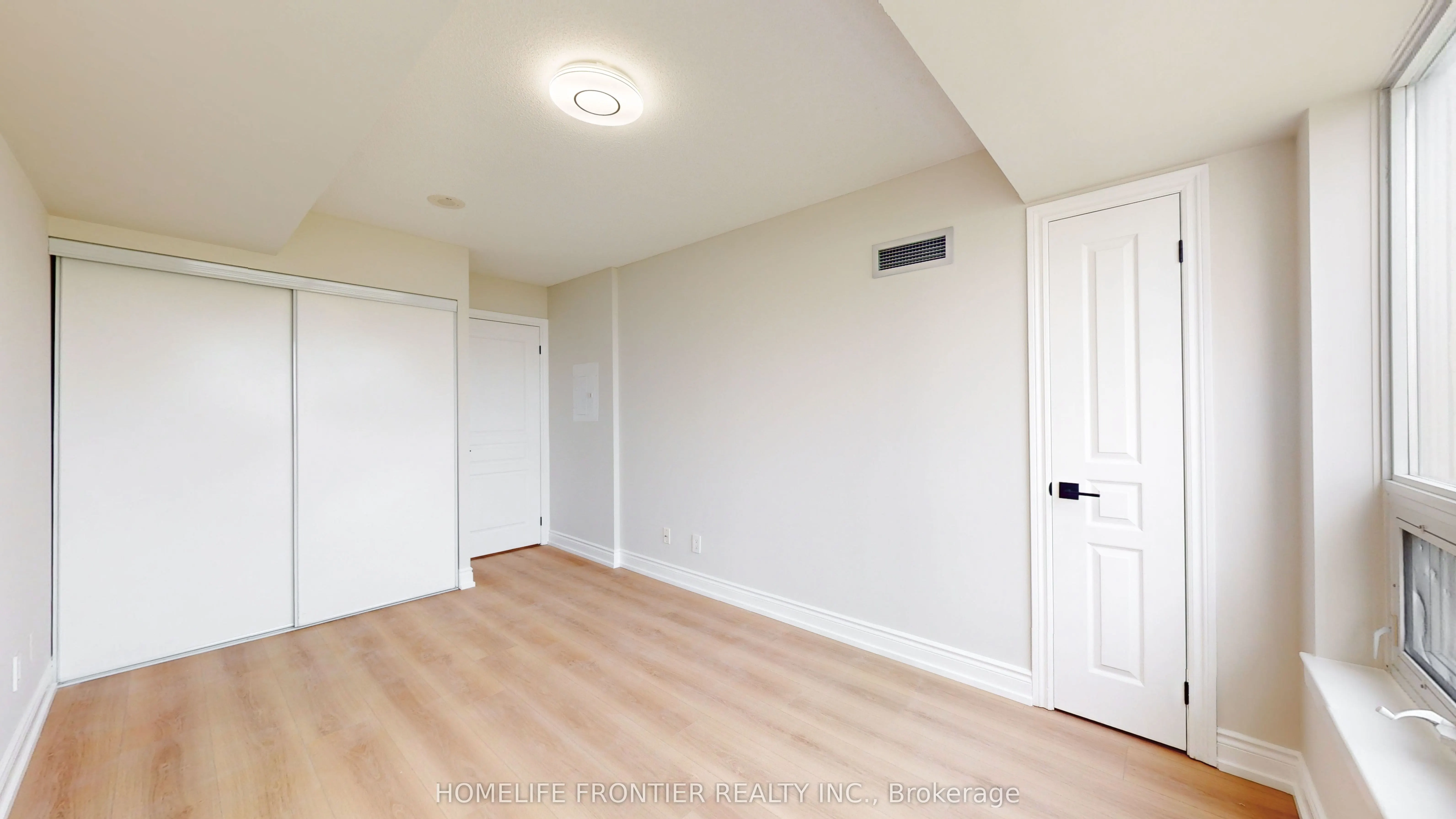 7 North Park Road, #1007