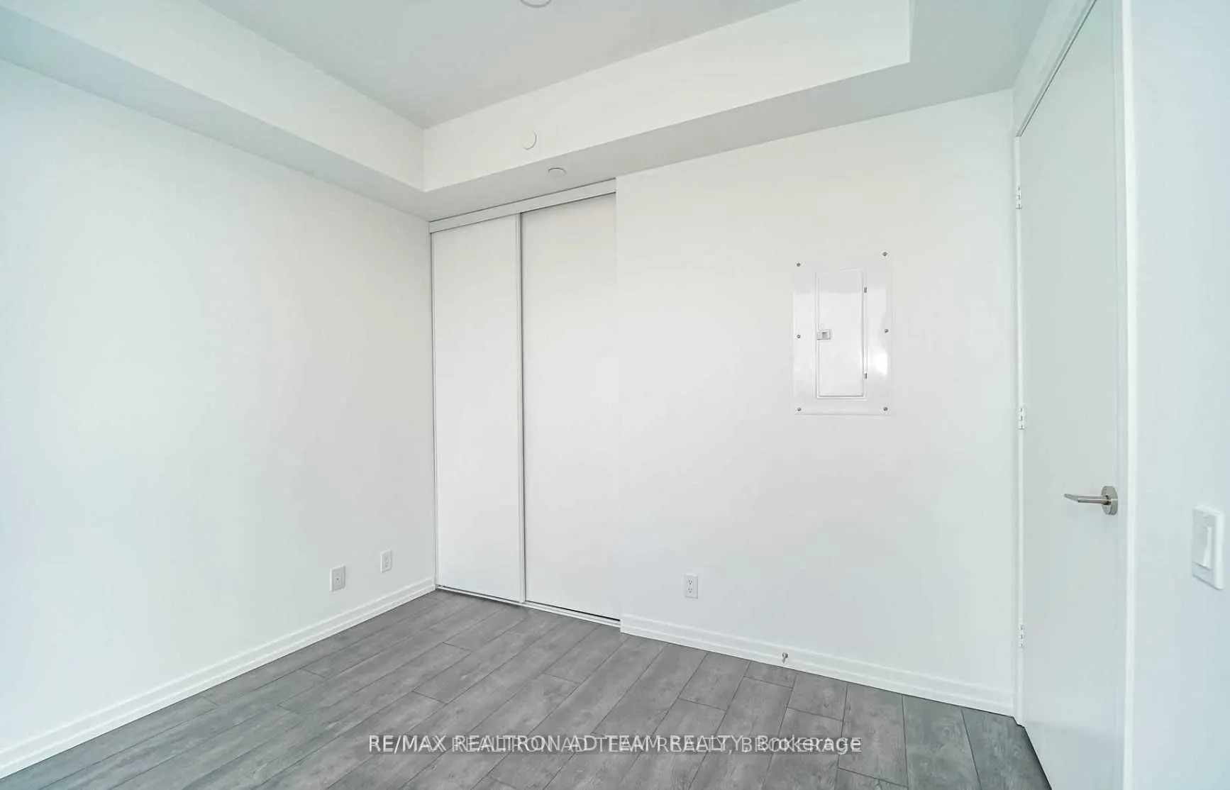 1000 Portage Parkway, #1901