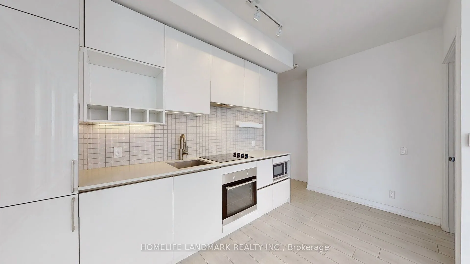 950 Portage Parkway, #3109