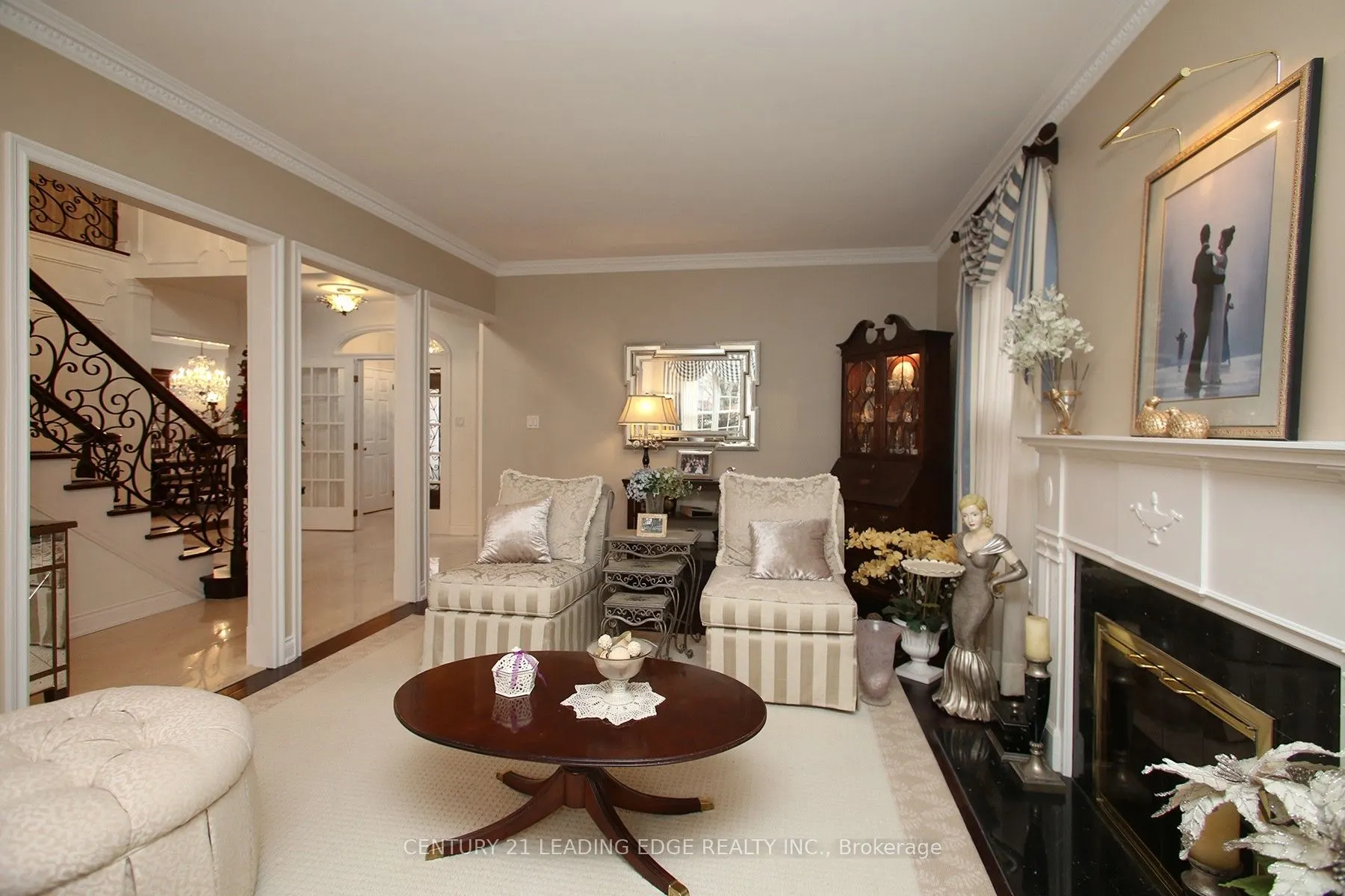 6 WRENWOOD Court