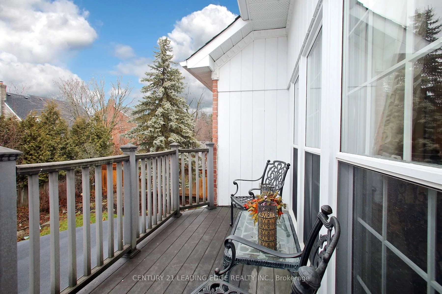 6 WRENWOOD Court