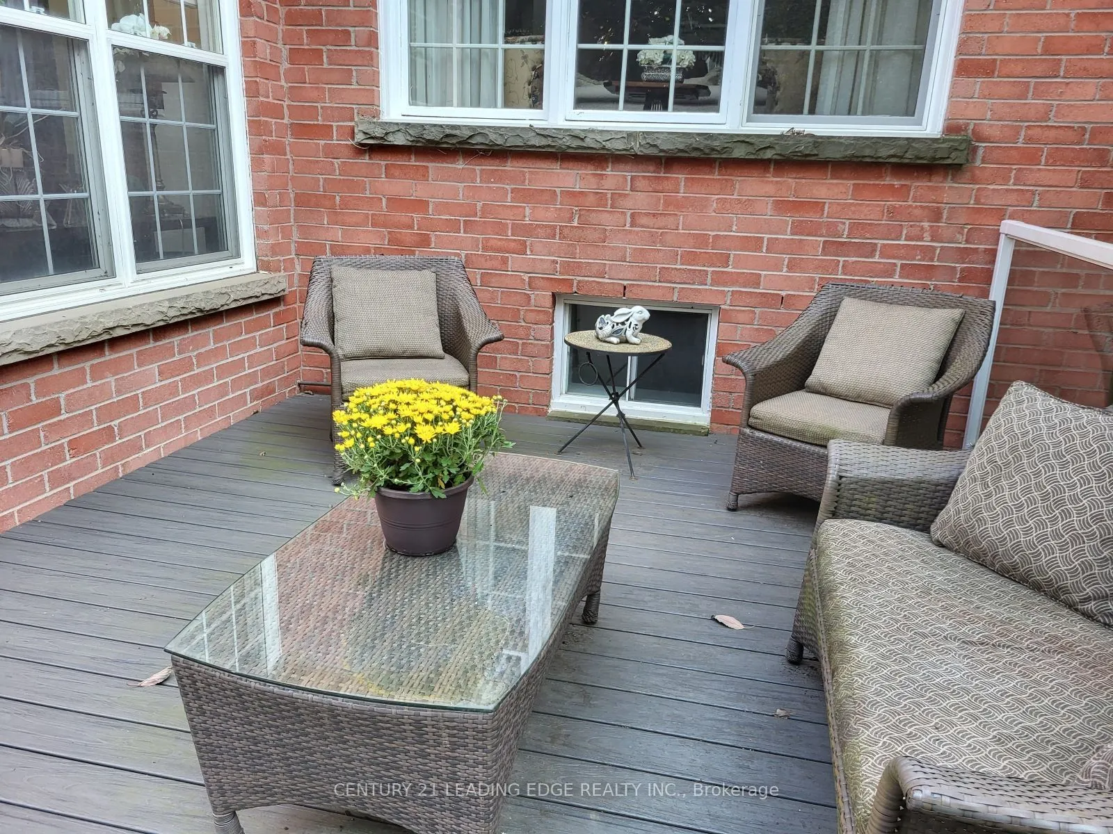 6 WRENWOOD Court