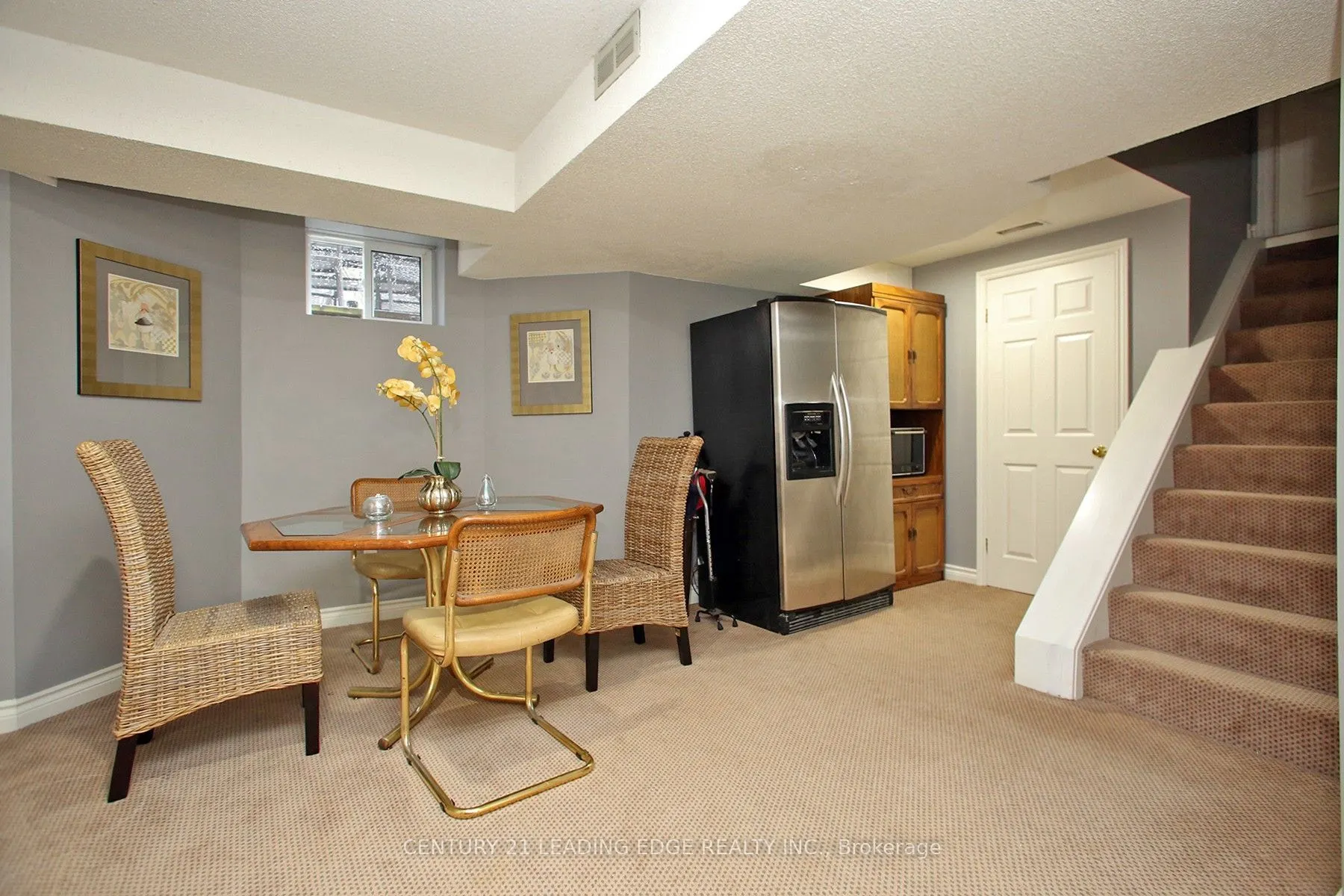 6 WRENWOOD Court