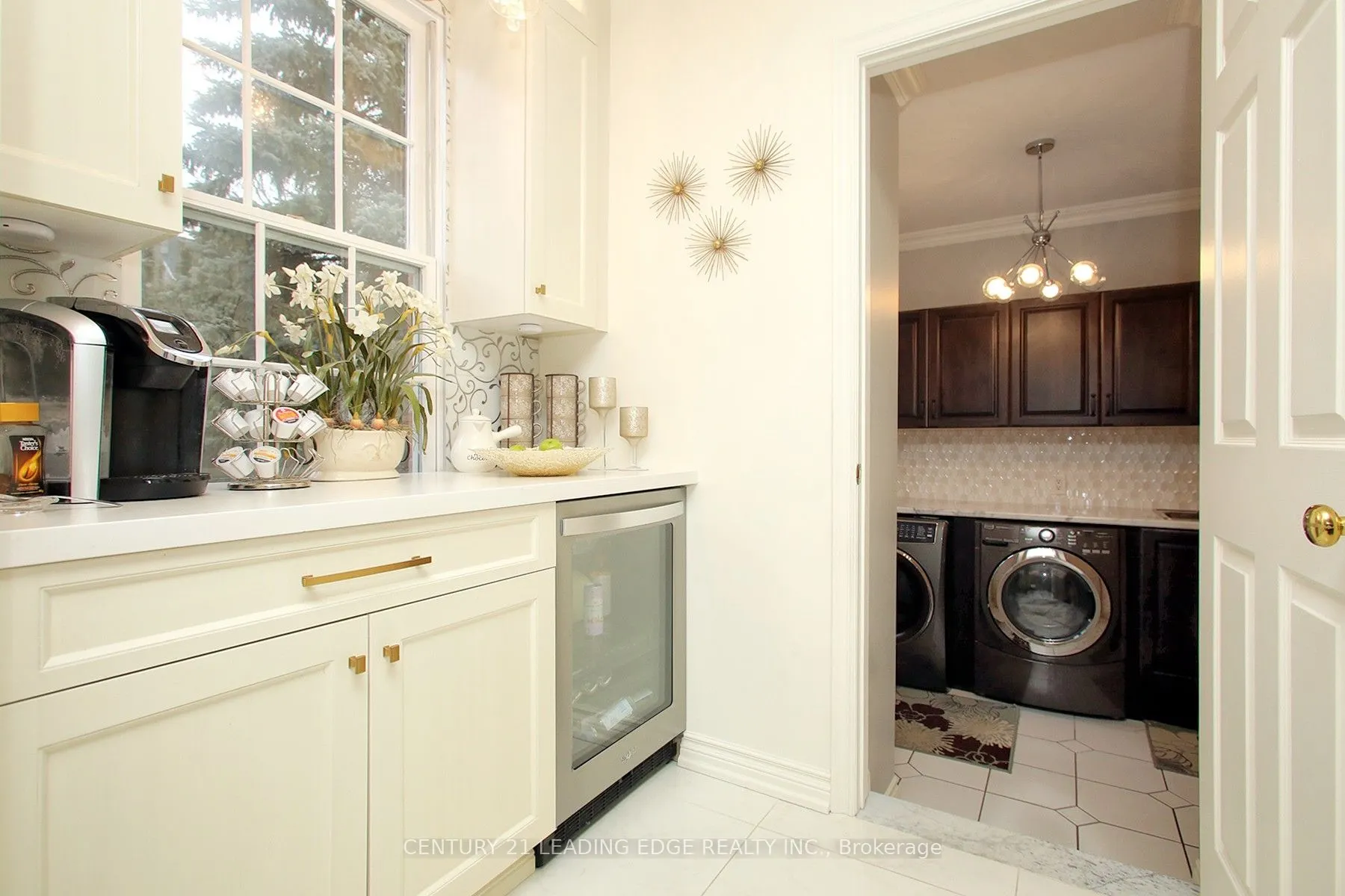 6 WRENWOOD Court