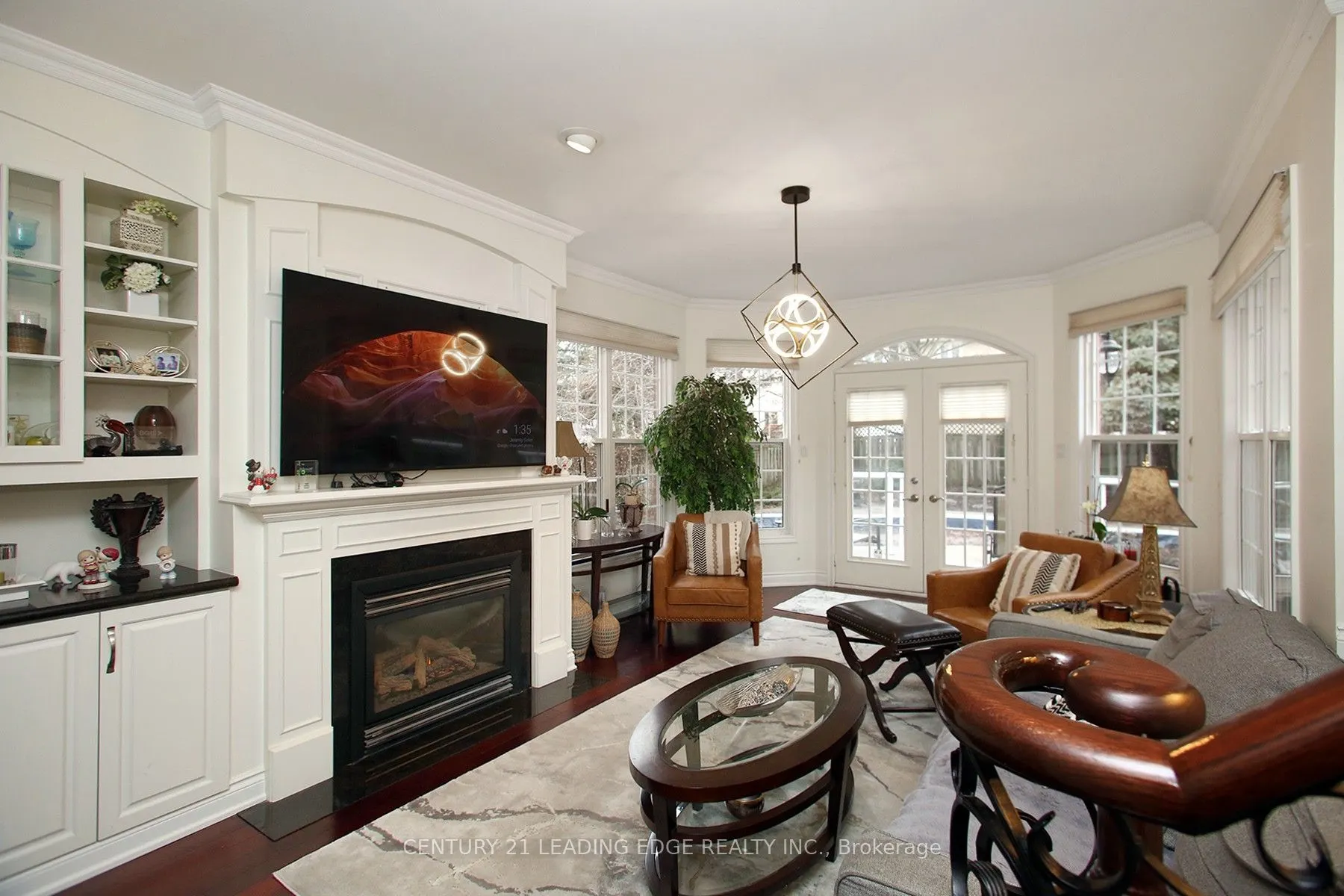 6 WRENWOOD Court