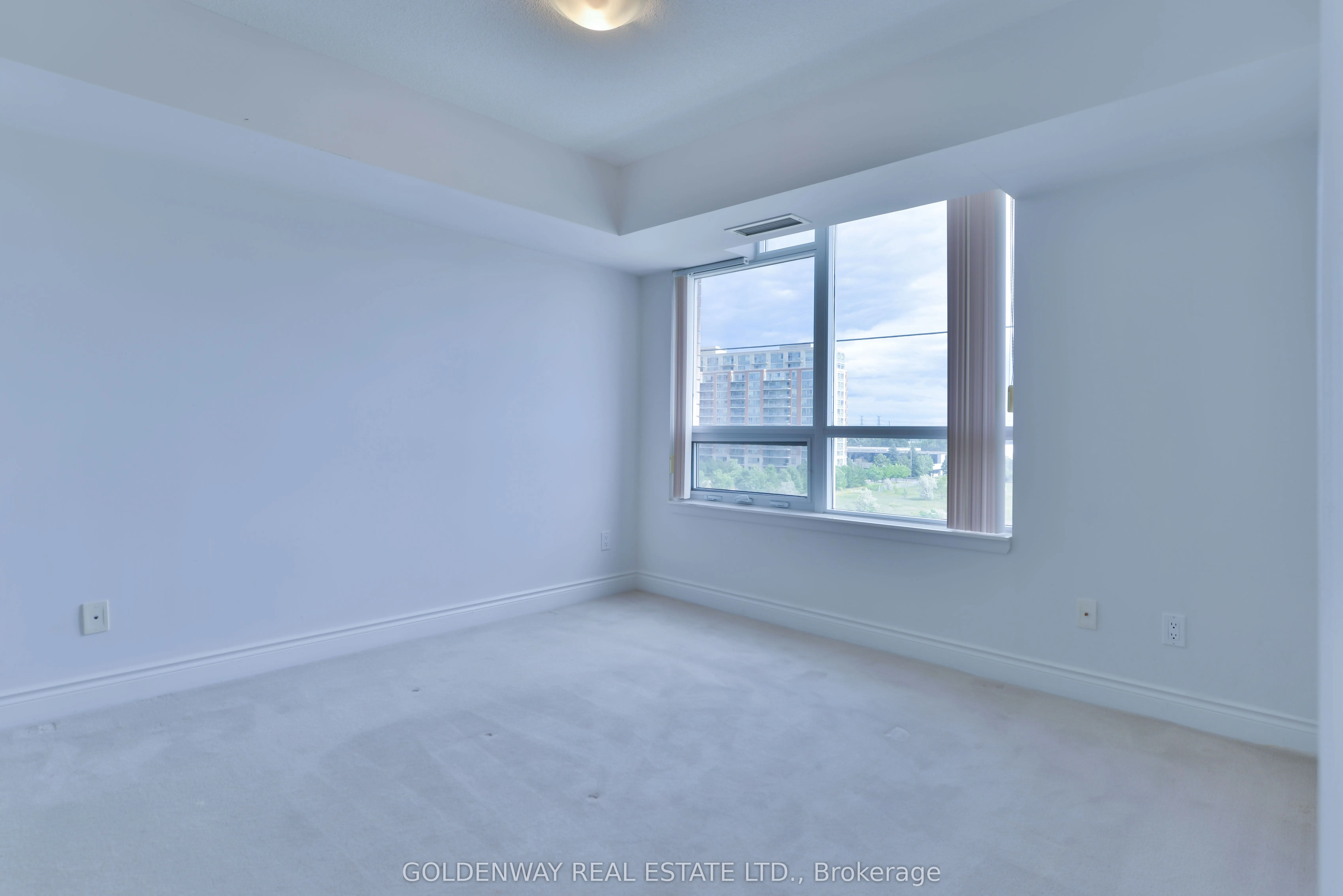23 Cox Boulevard #572