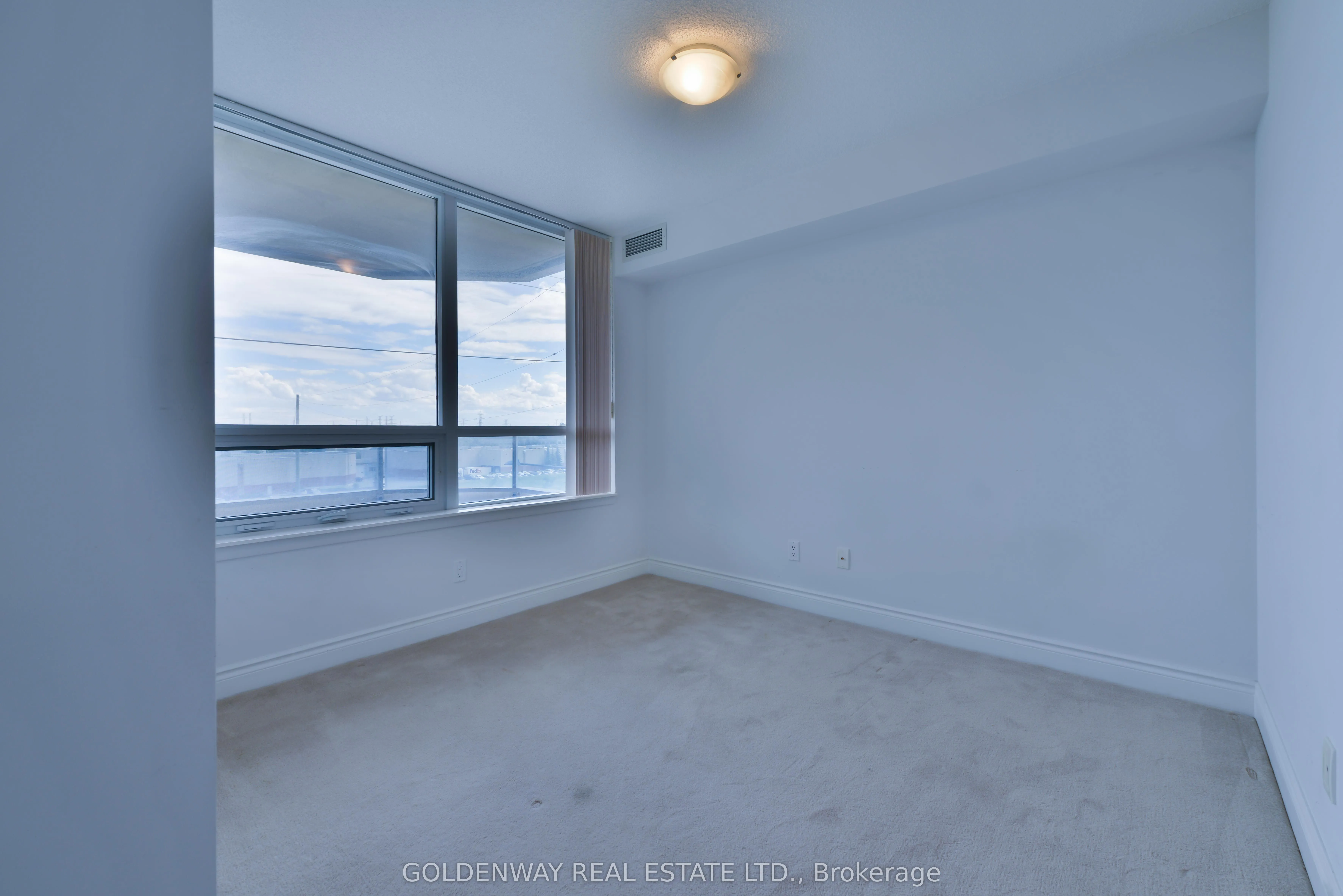 23 Cox Boulevard #572