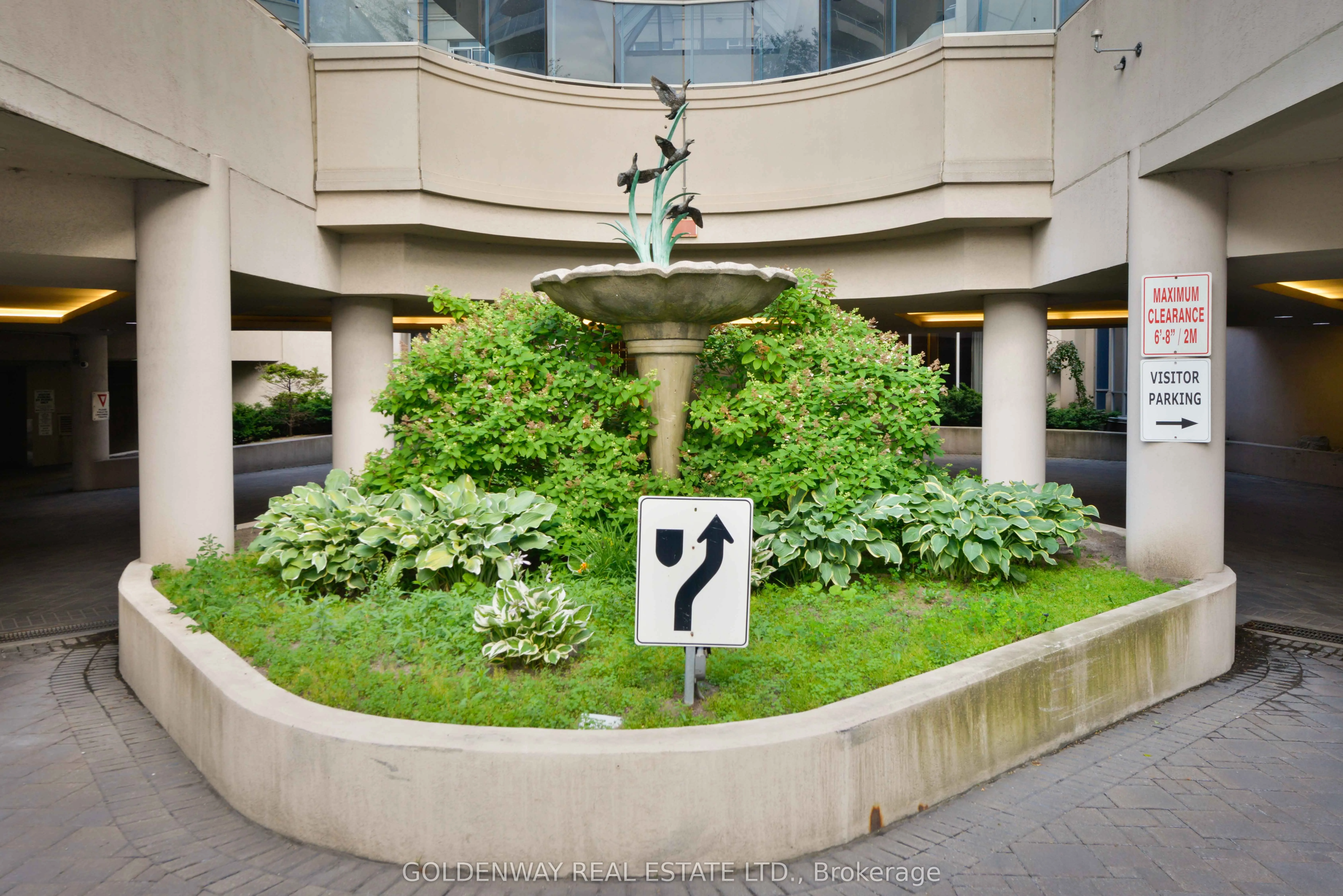 23 Cox Boulevard #572