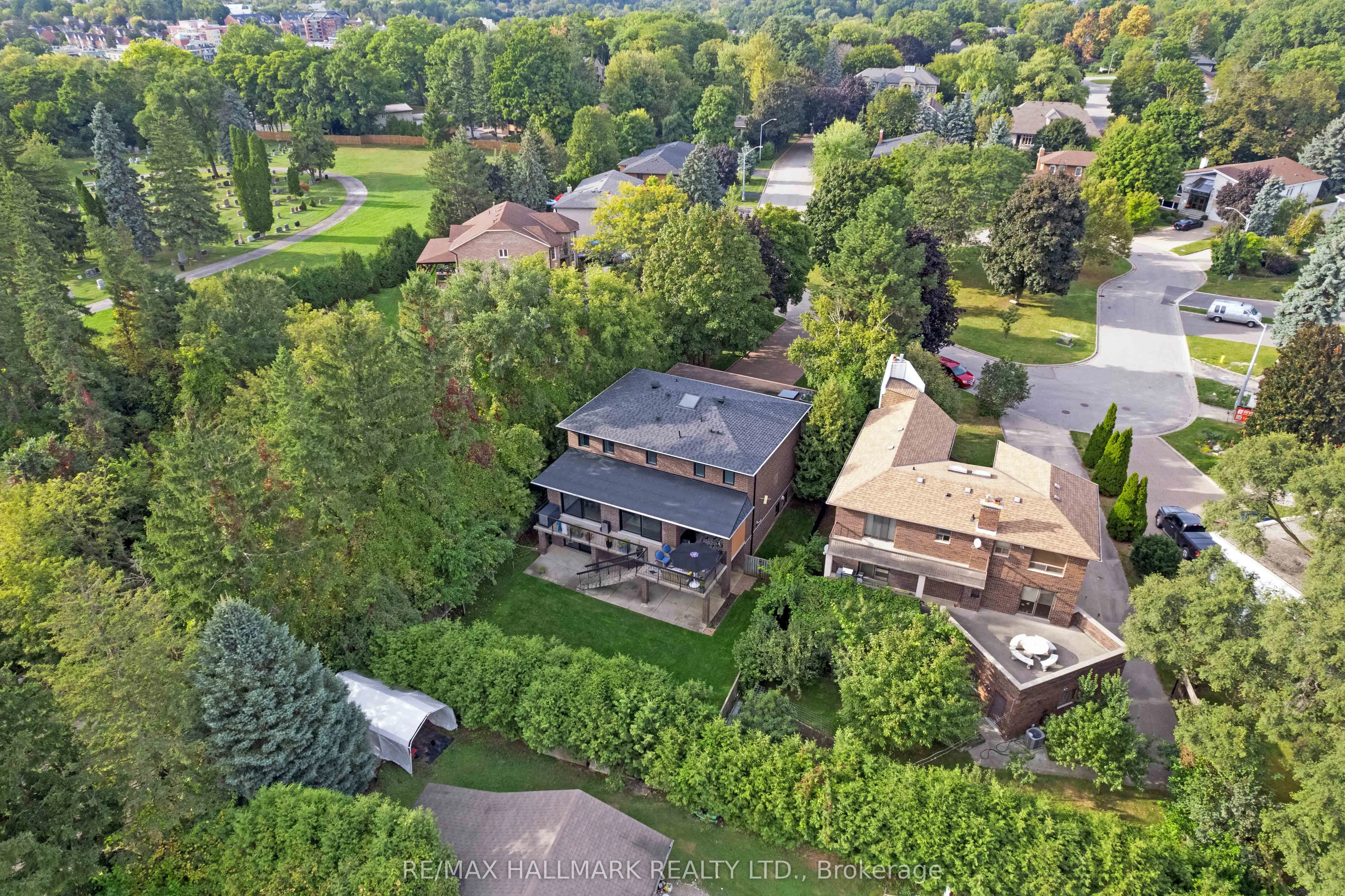 48 Forest Circle Court