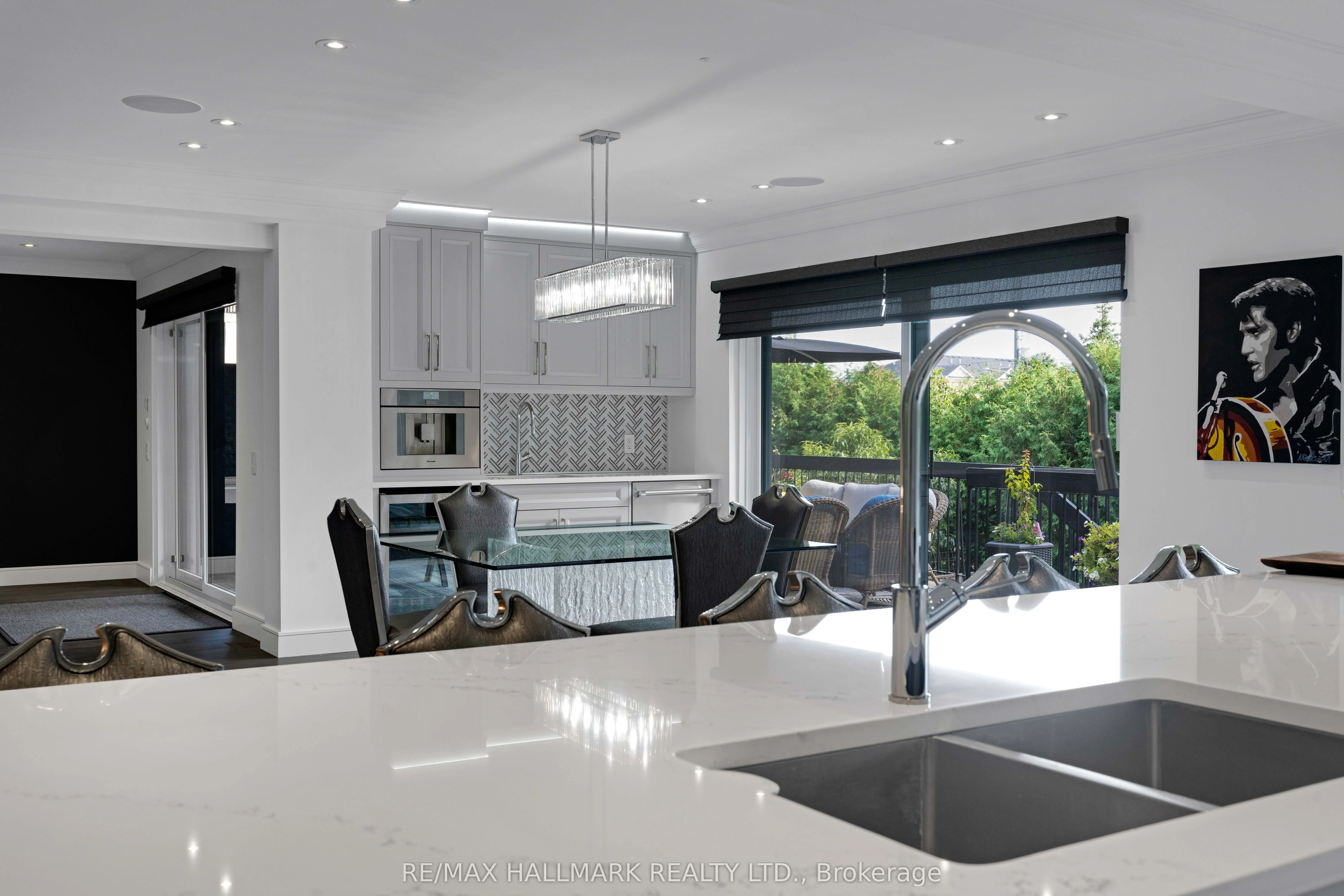 48 Forest Circle Court