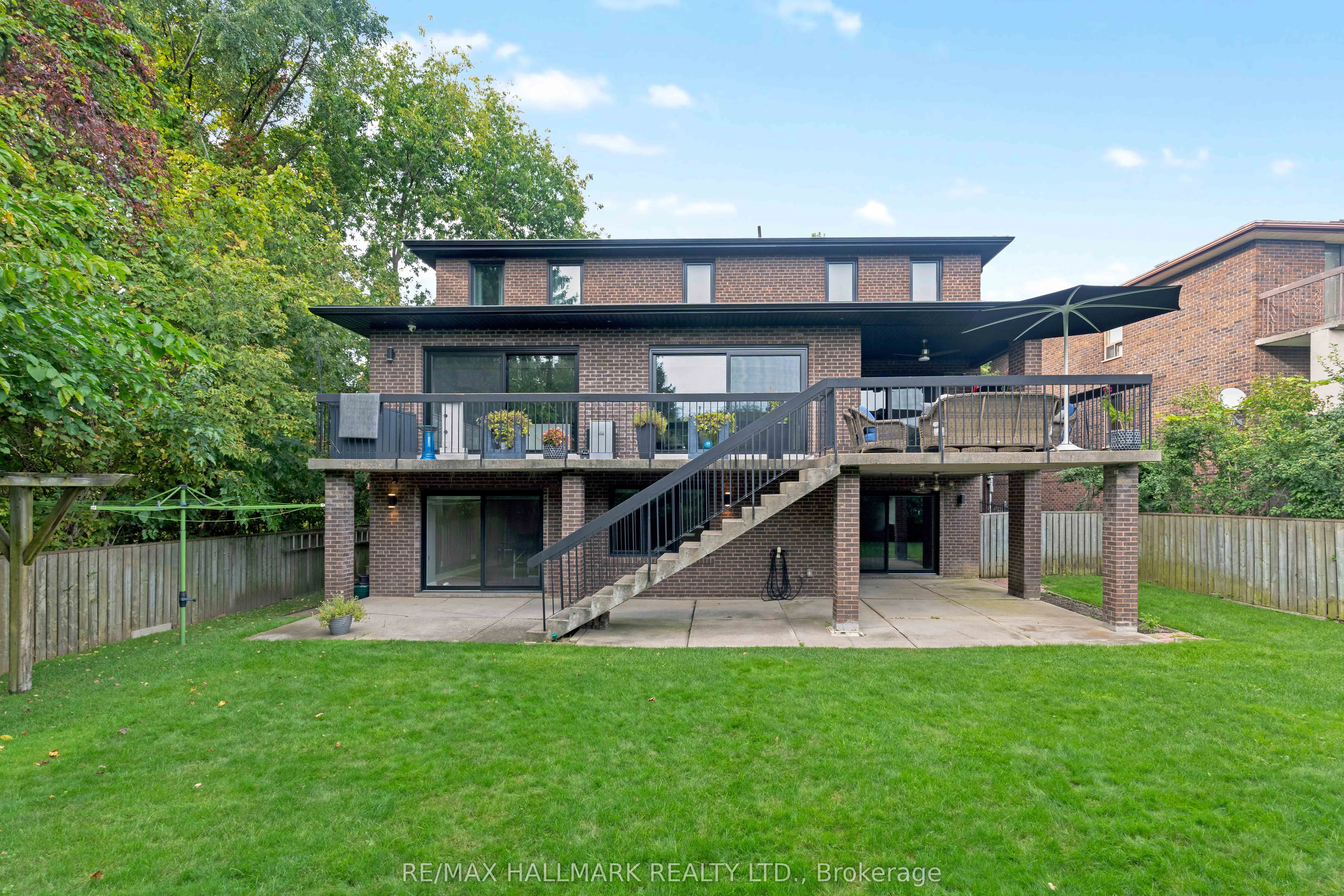 48 Forest Circle Court