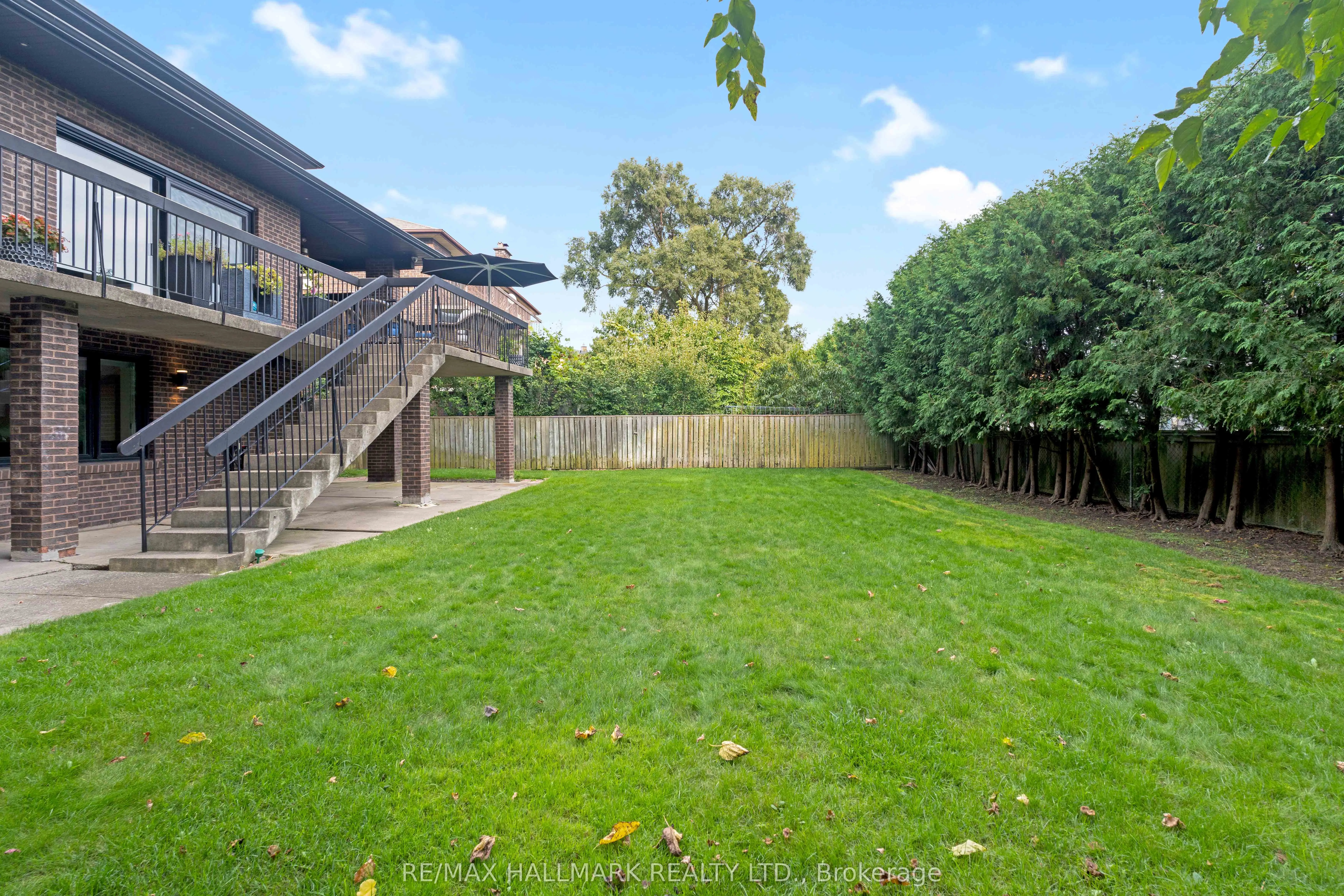 48 Forest Circle Court