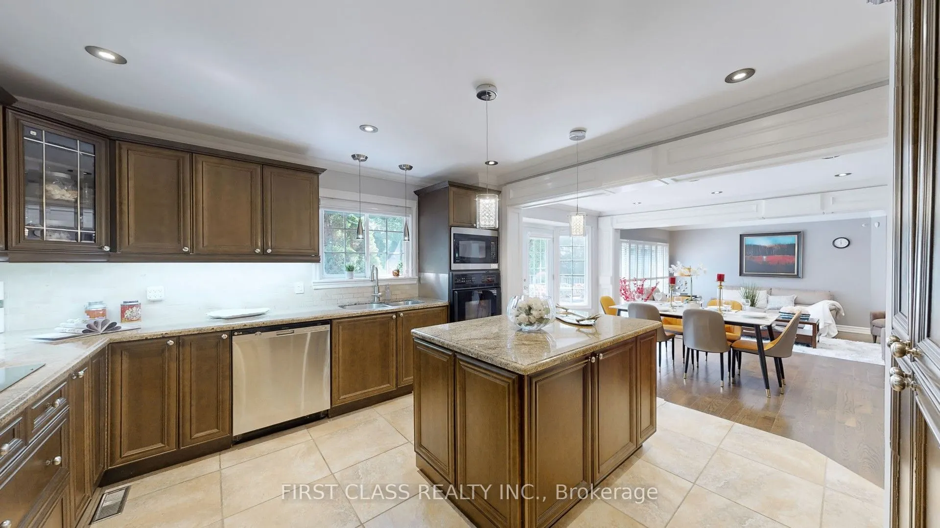 125 Longwater Chase