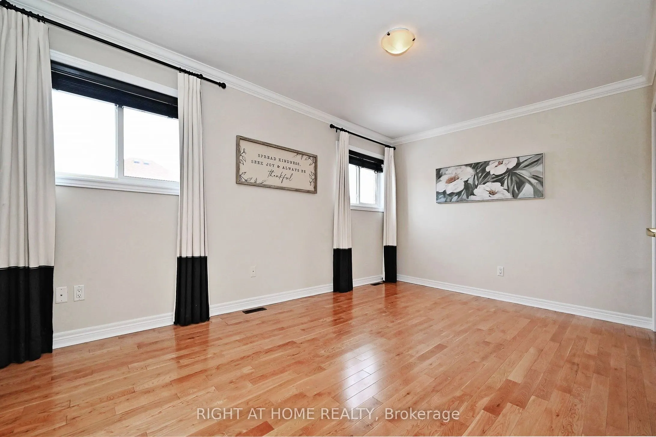 58 Valemount Way