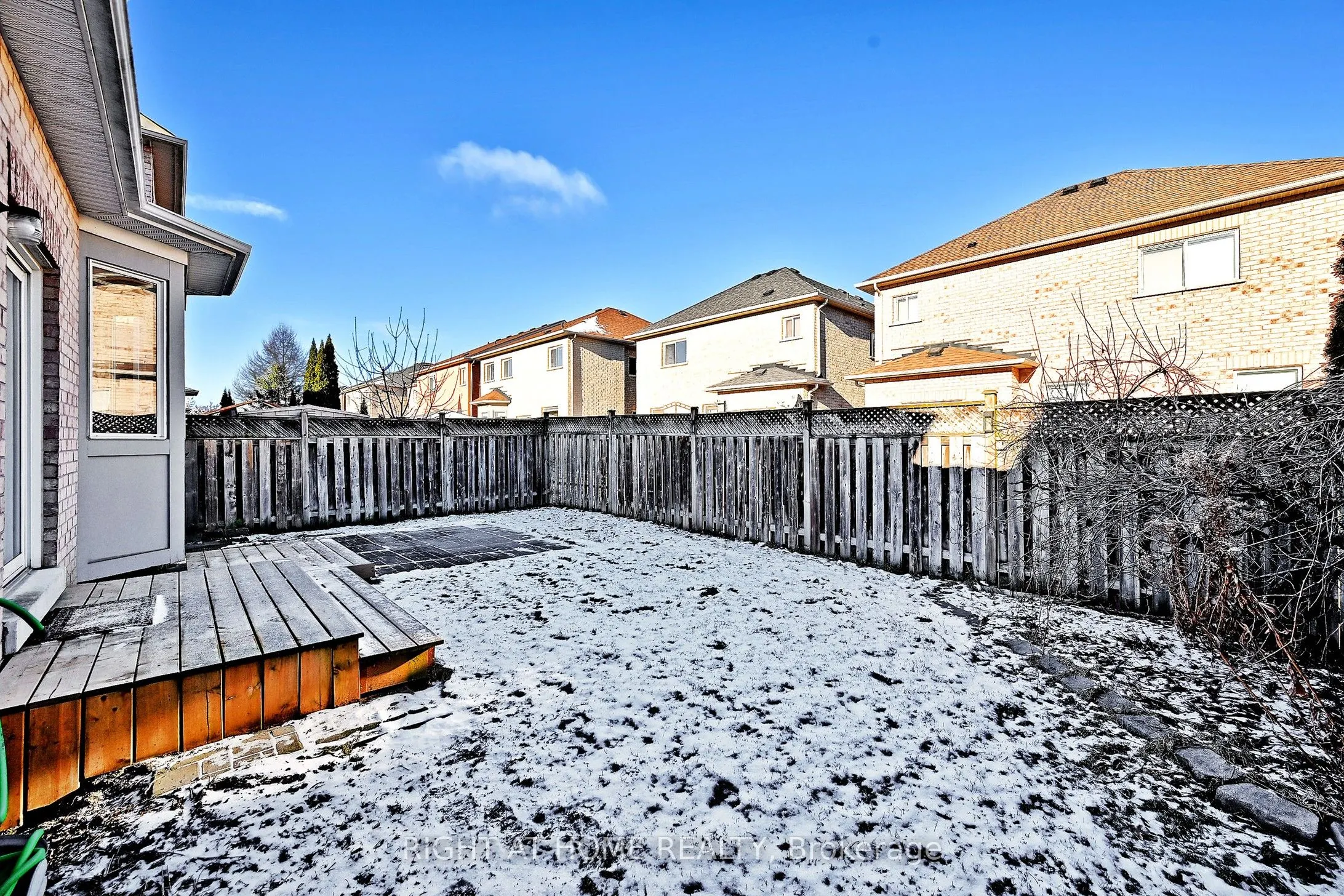 58 Valemount Way