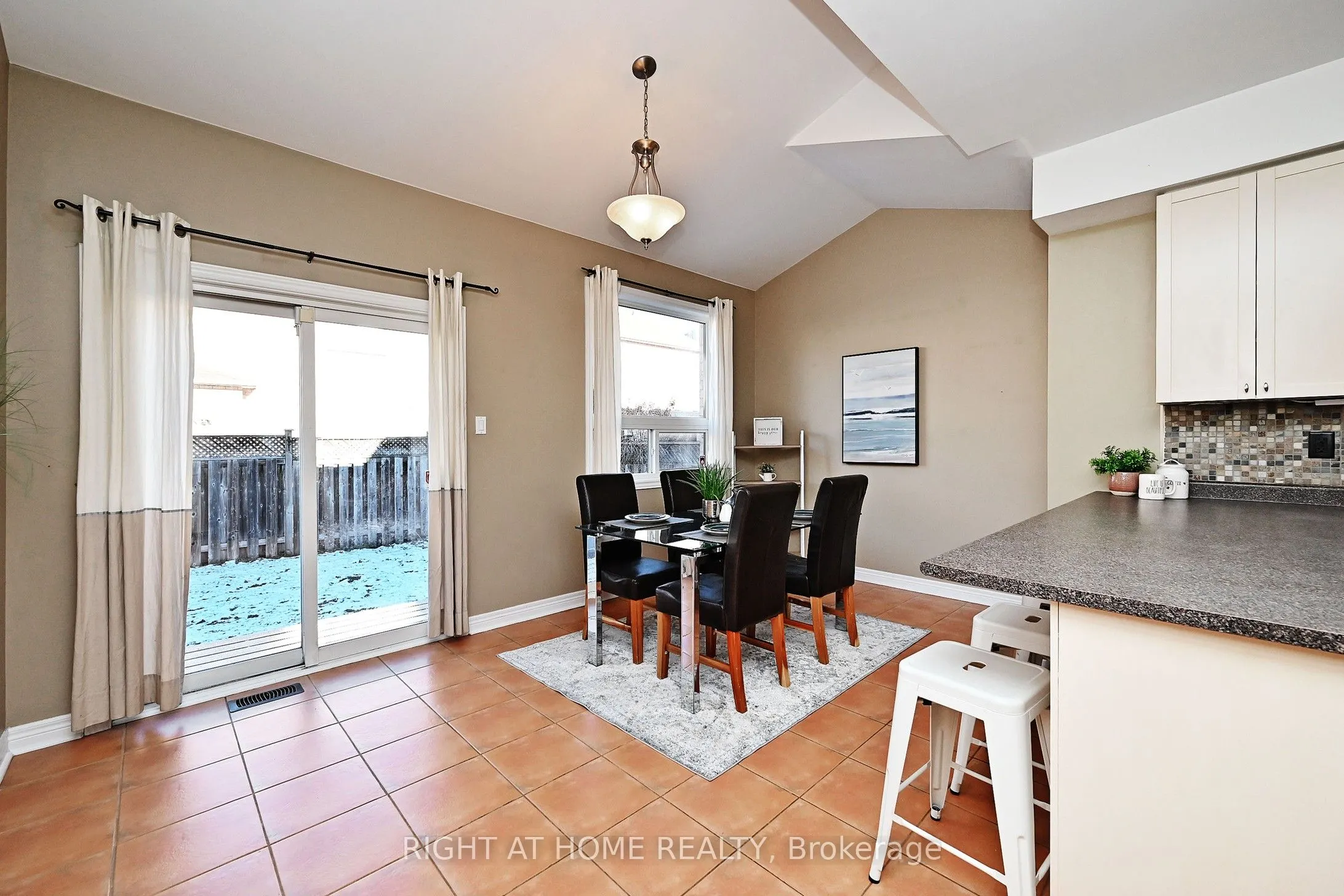 58 Valemount Way