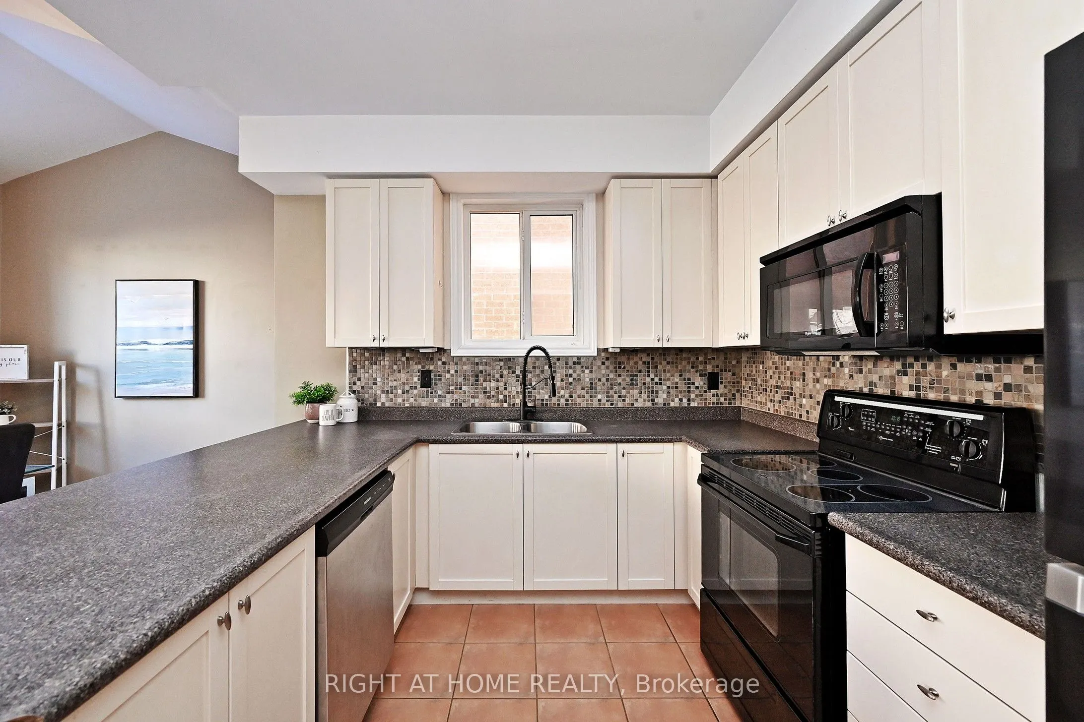 58 Valemount Way