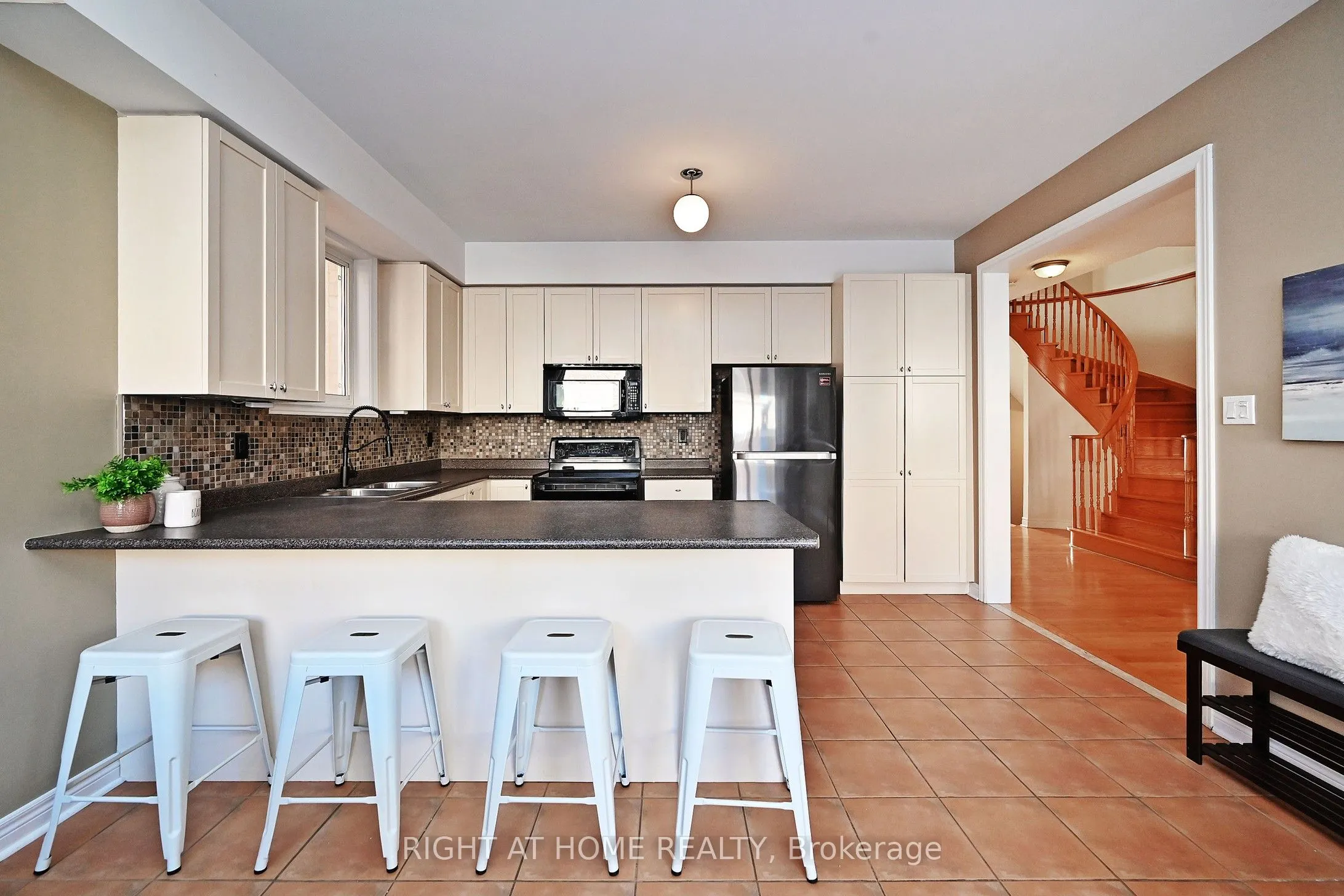 58 Valemount Way
