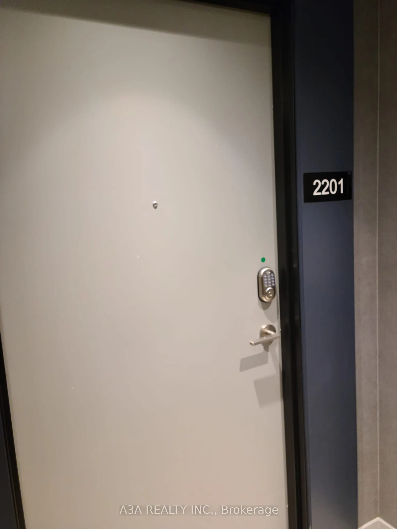 50 Upper Mall Way #2201