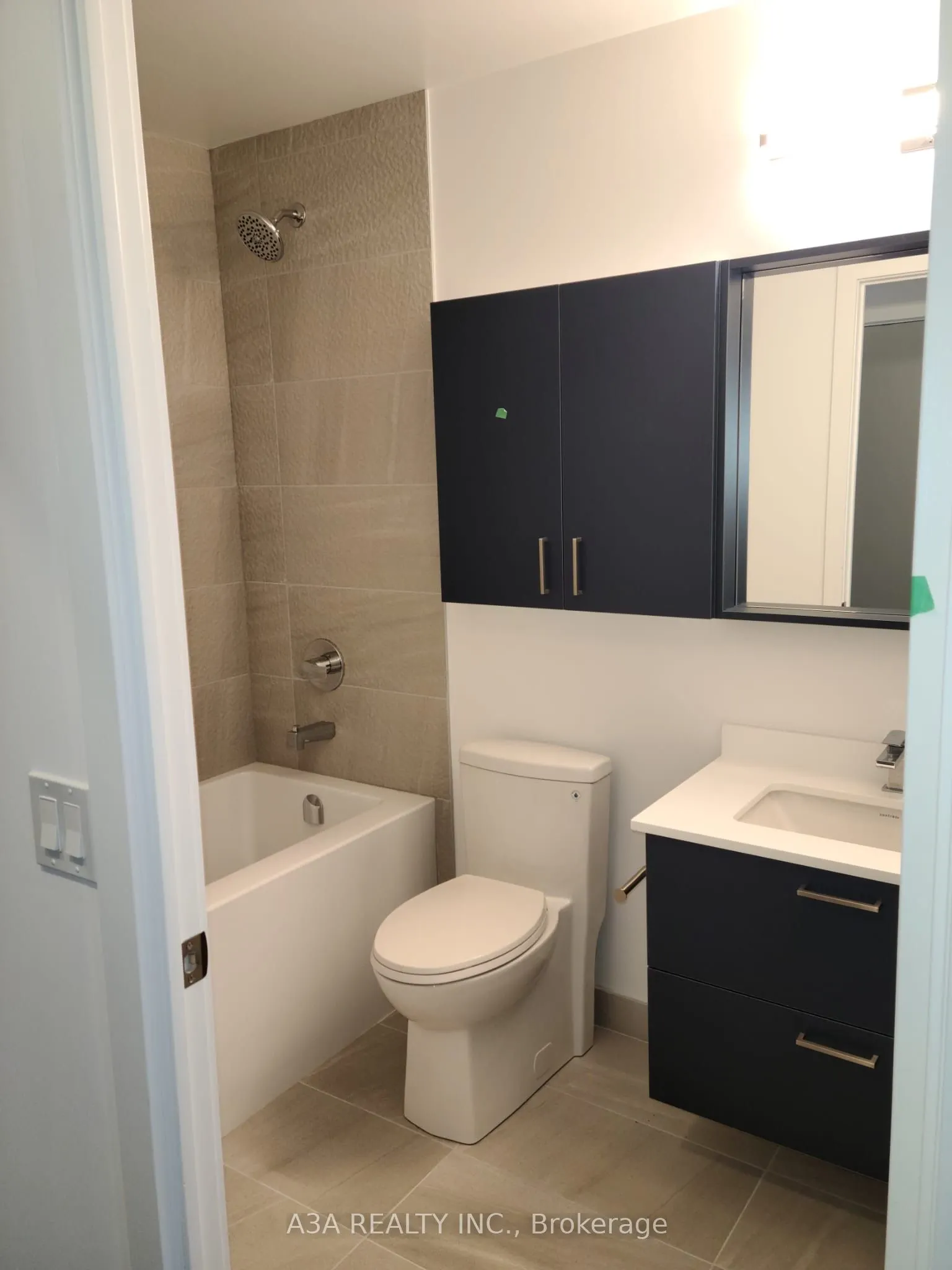 50 Upper Mall Way #2201